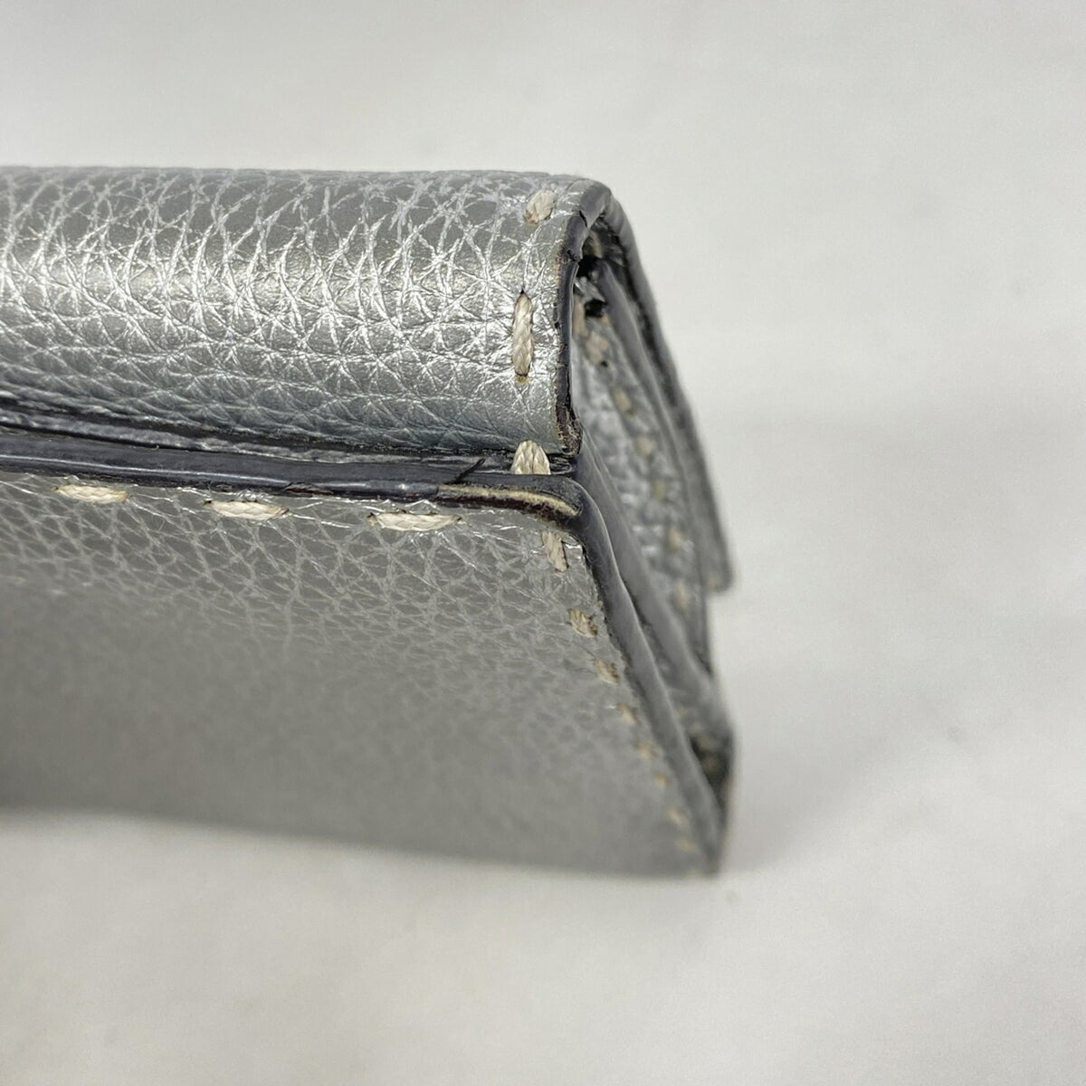 Fendi Silver Leather Long Wallet (Bi-Fold) (Pre-Owned)