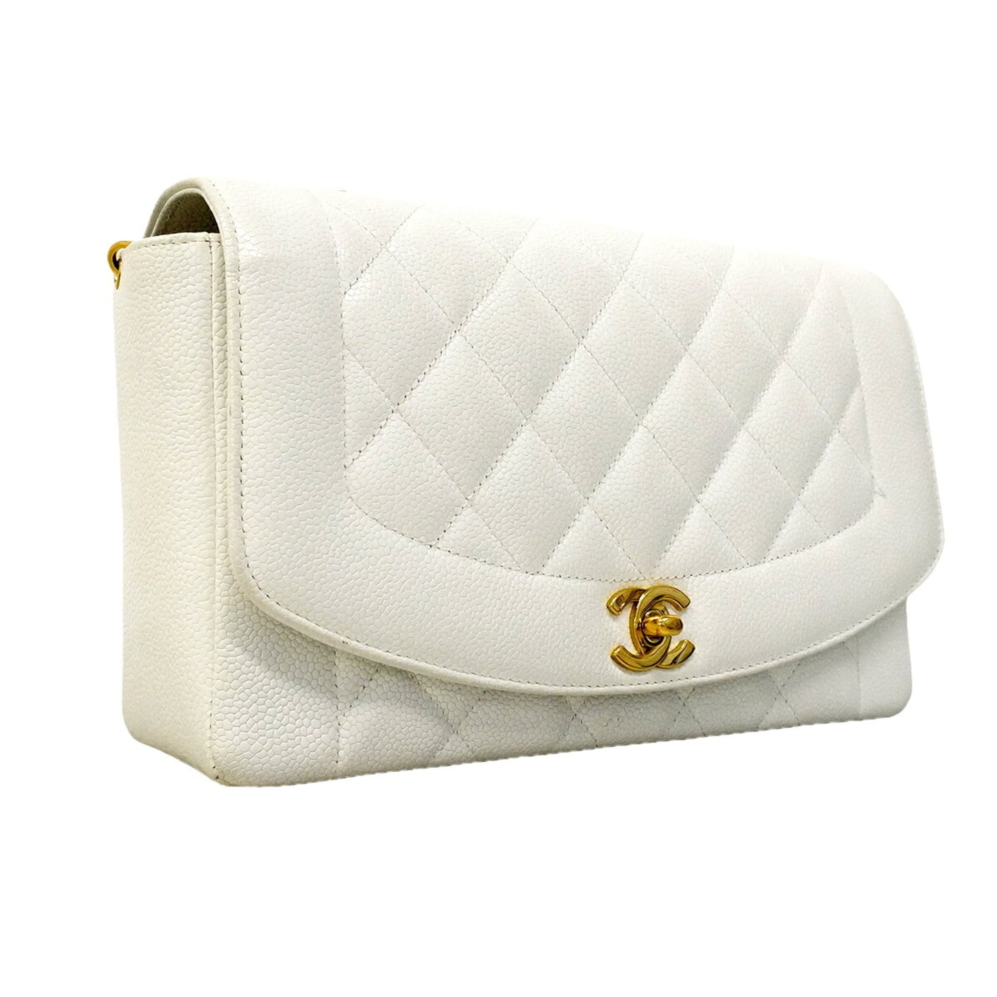 Chanel White Grained Calfskin Shoulder Bag (Pre-Owned)