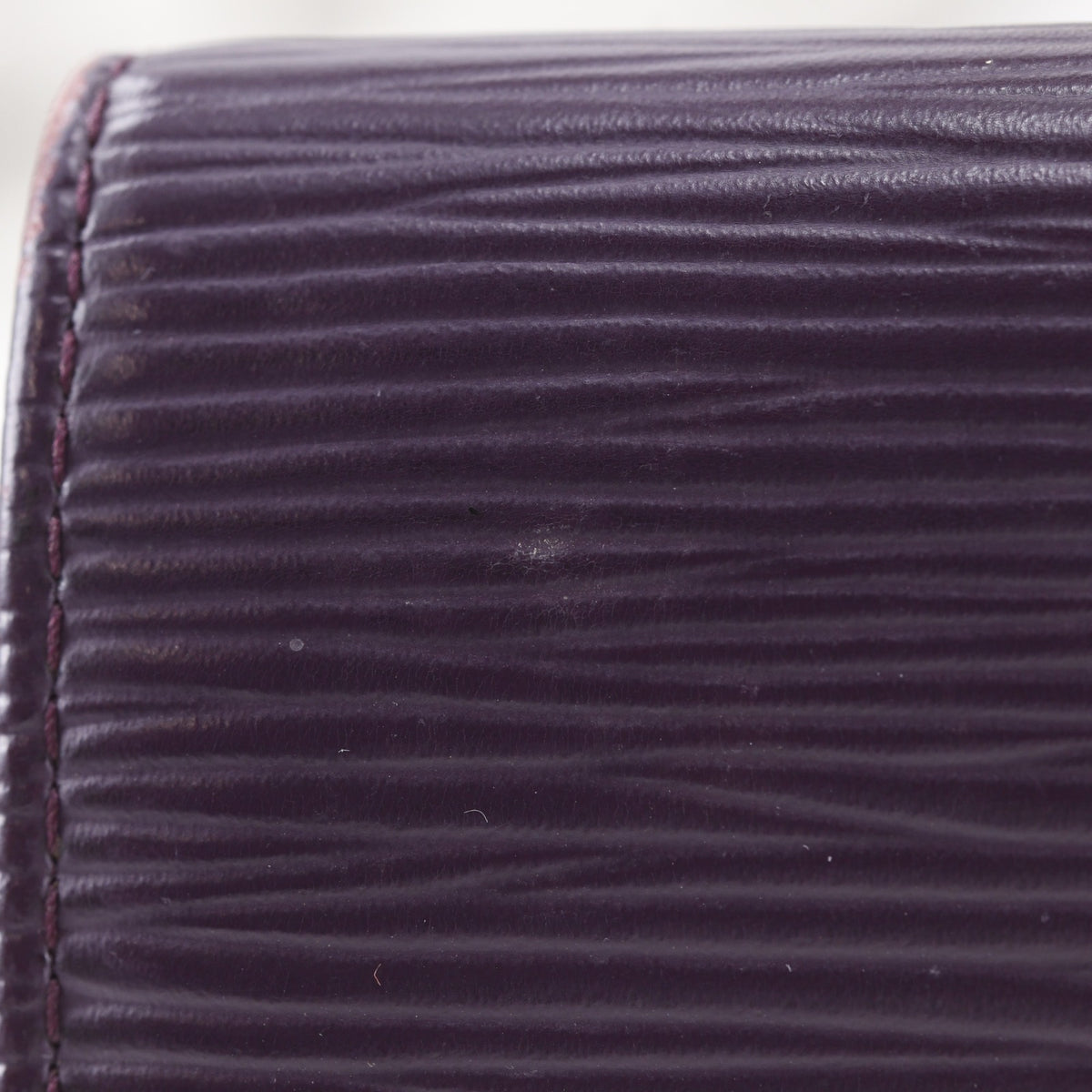 Louis Vuitton Epi Cassis Purple Epi Leather Long Wallet (Bi-Fold) (Pre-Owned)