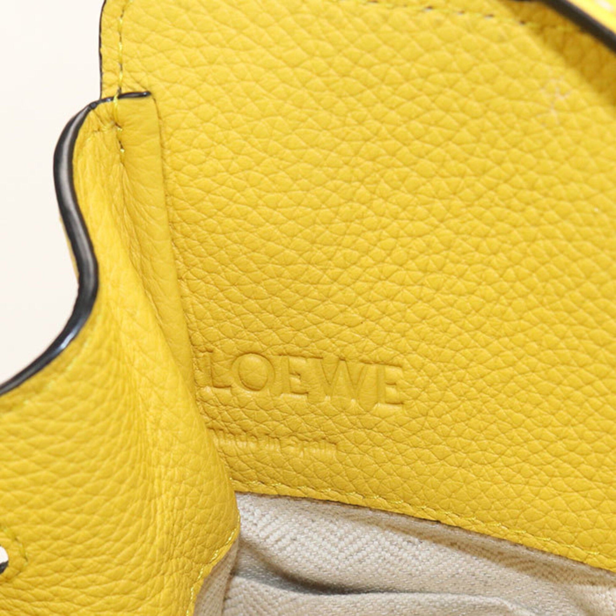 Loewe Yellow Leather Handbag (Pre-Owned)