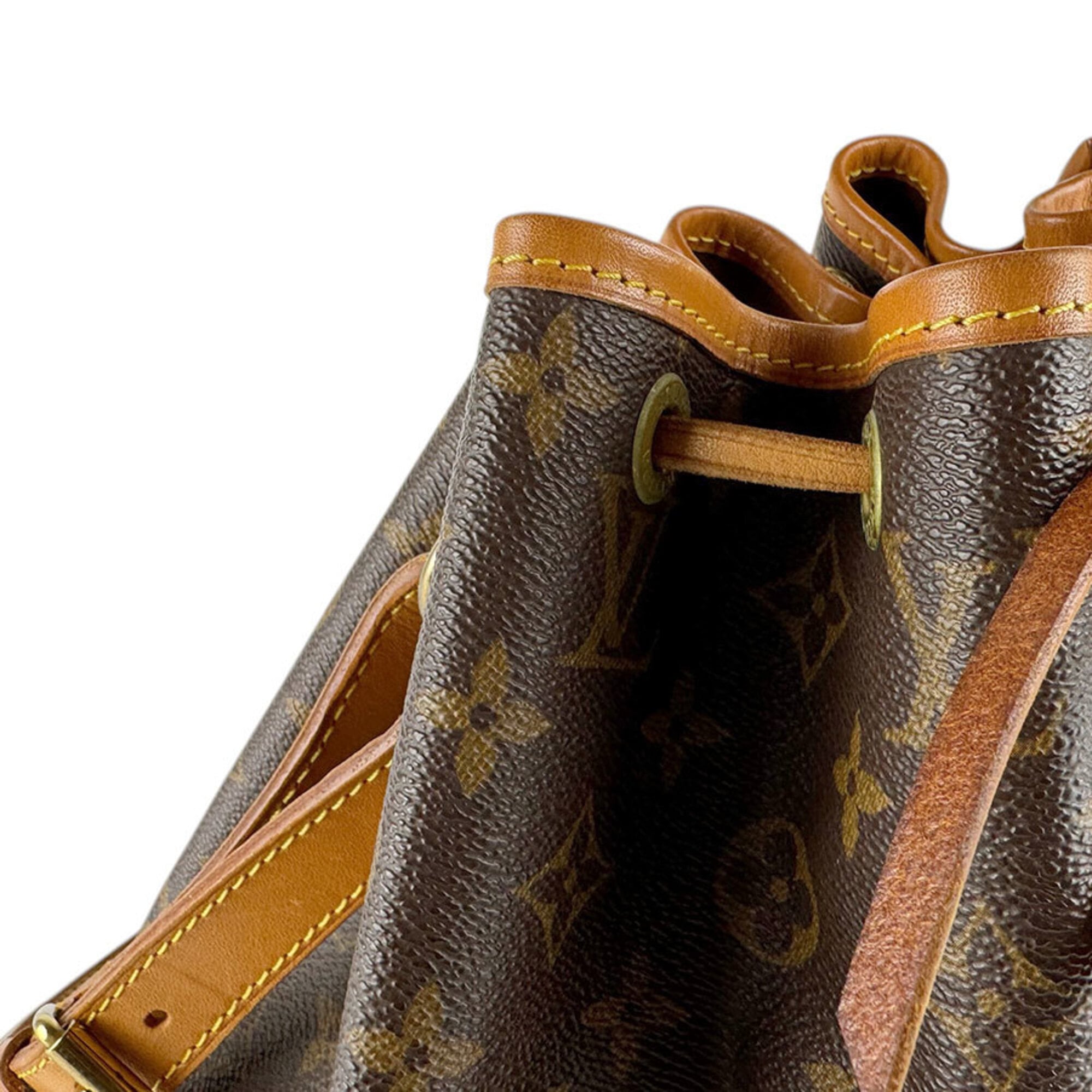 Louis Vuitton Brown Monogram Monogram Shoulder Bag (Pre-Owned)