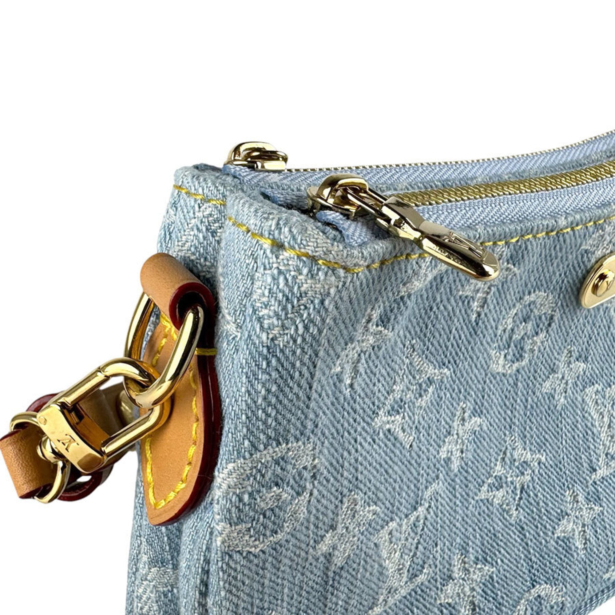 Louis Vuitton Blue Monogram Denim Pochette Shoulder Bag (Pre-Owned)