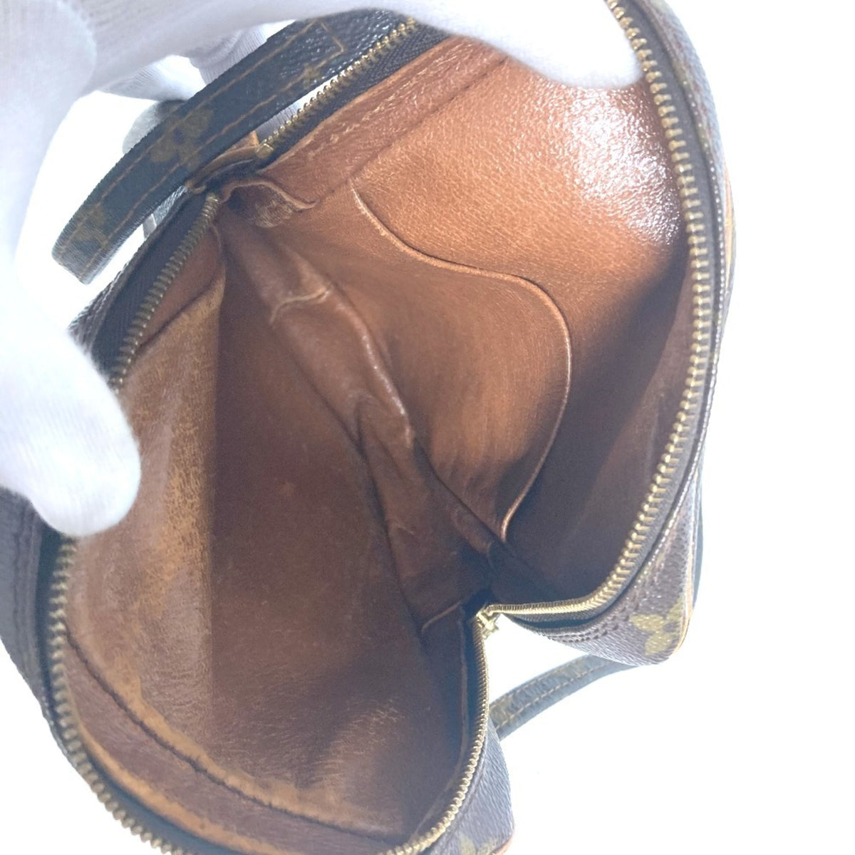 Louis Vuitton Brown Monogram Pochette Shoulder Bag (Pre-Owned)