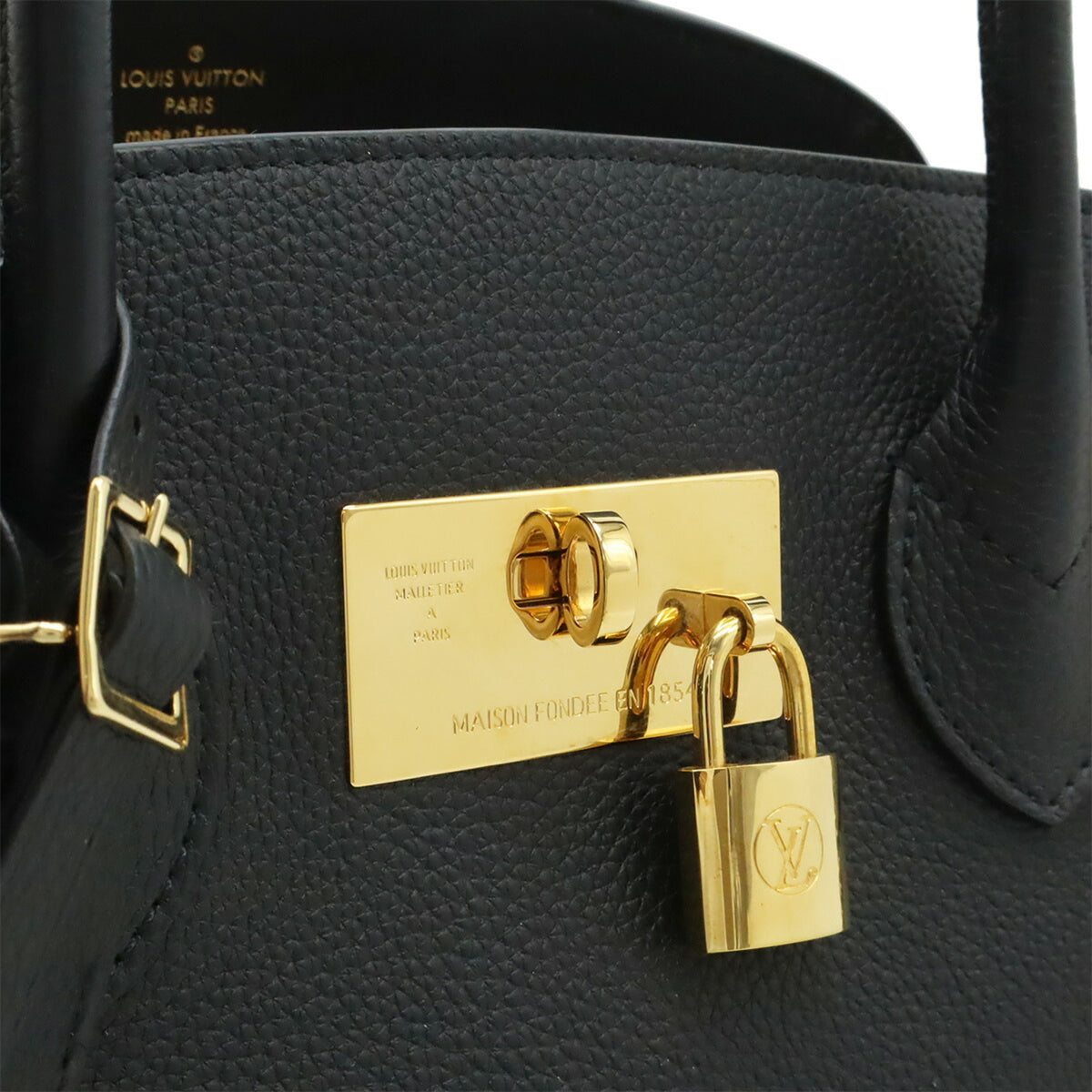 Louis Vuitton Black Noir Leather Handbag Shoulder Bag (Pre-Owned)