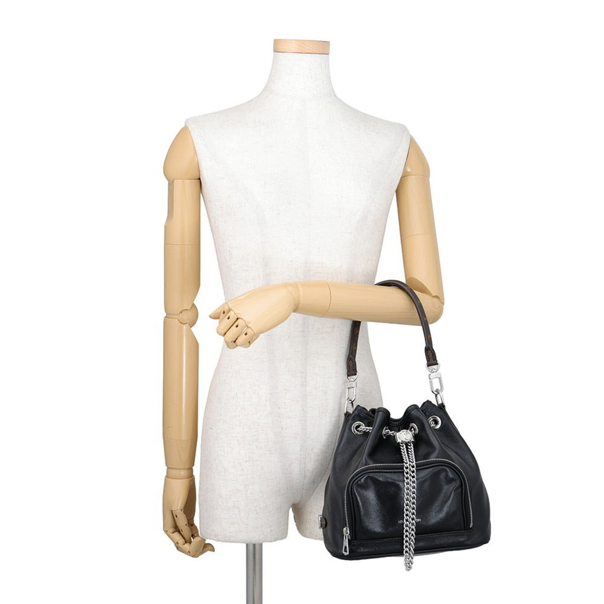 Louis Vuitton Black Noir Leather Handbag (Pre-Owned)