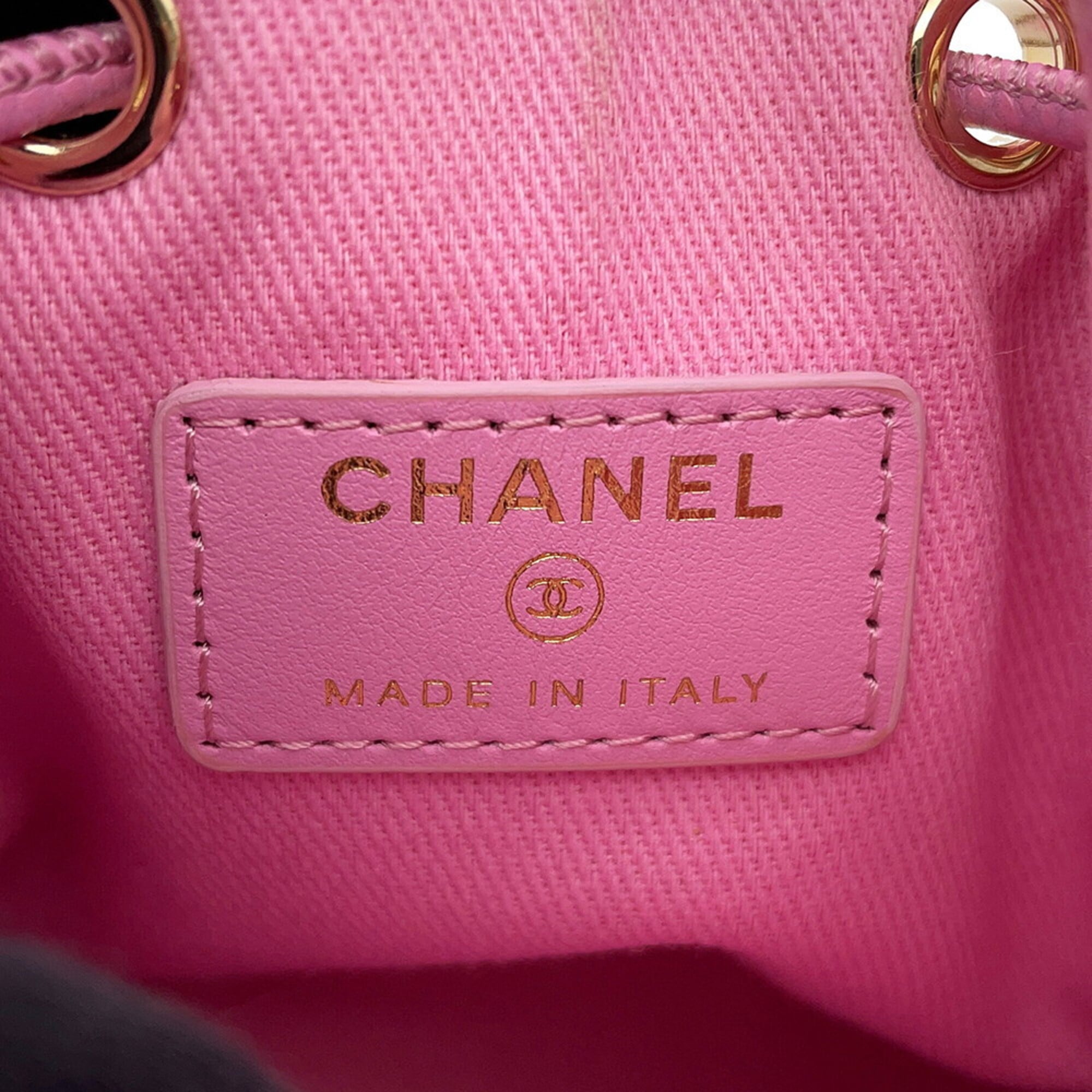 Chanel Pink Grained Calfskin Handbag Shoulder Bag (Pre-Owned)