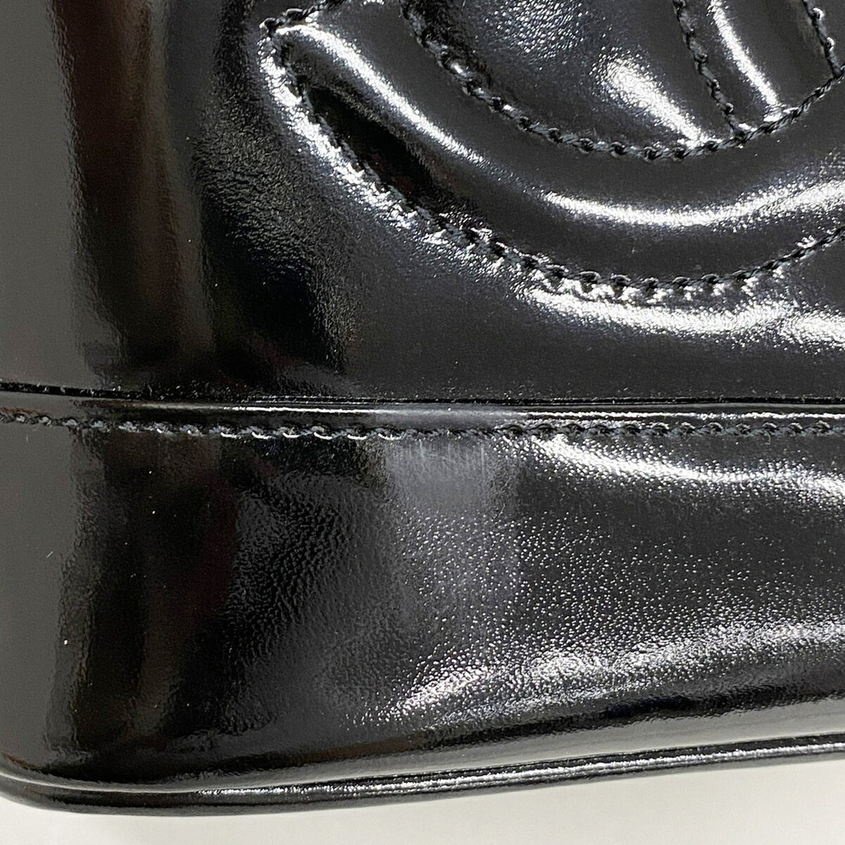 Chanel Black Patent Leather Vanity Bag (Pre-Owned)