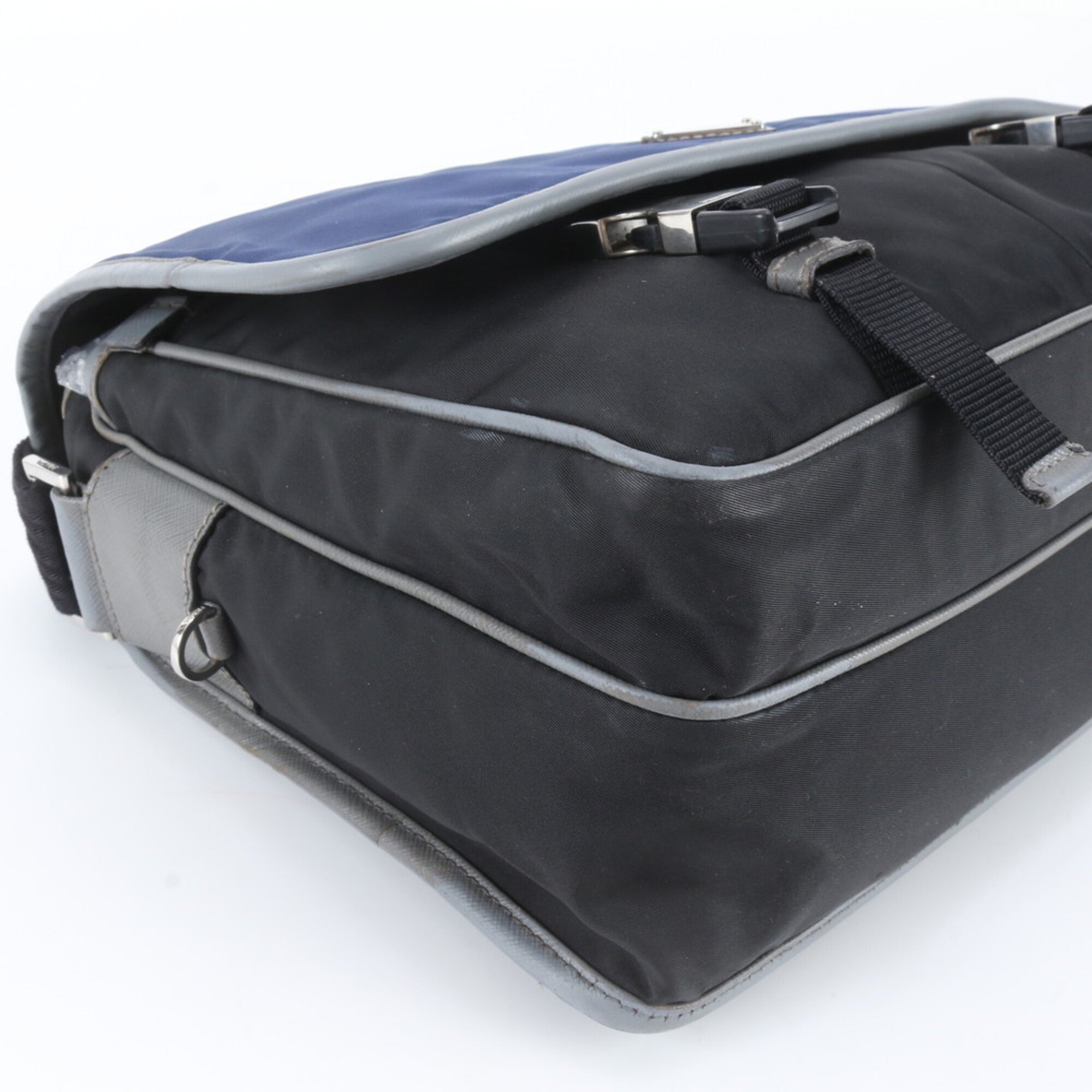 Prada Black Navy Nylon Leather Pouch Shoulder Bag (Pre-Owned)