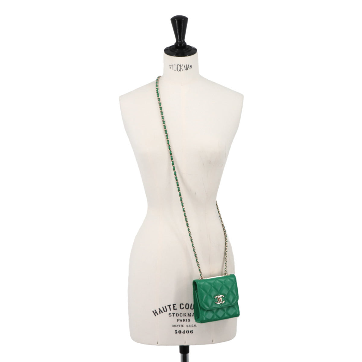 Chanel Green Leather Shoulder Bag (Pre-Owned)