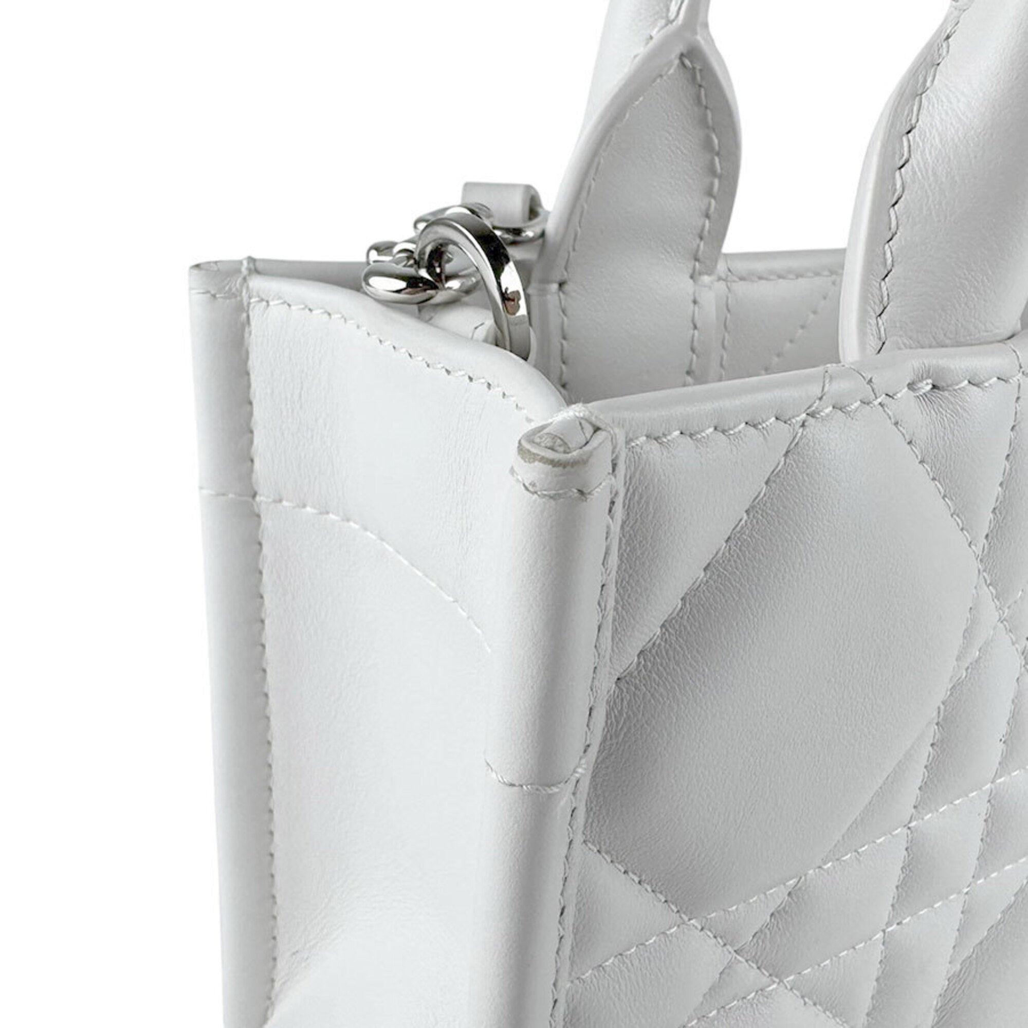 Christian Dior White Leather Handbag Shoulder Bag (Pre-Owned)