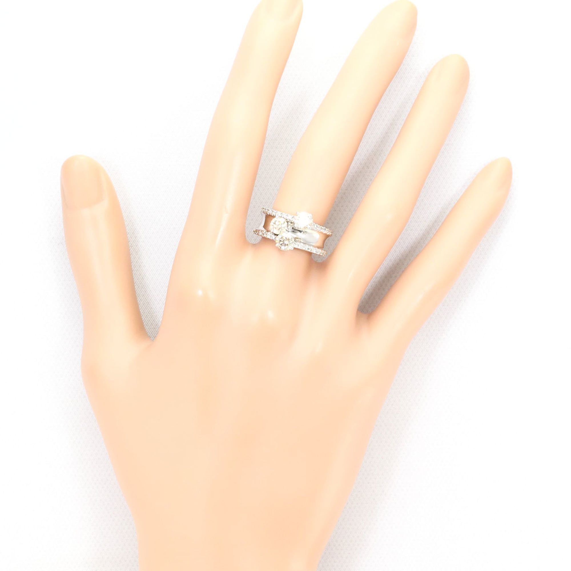 Unbranded White Gold White Gold (18K) Band Ring (Pre-Owned)