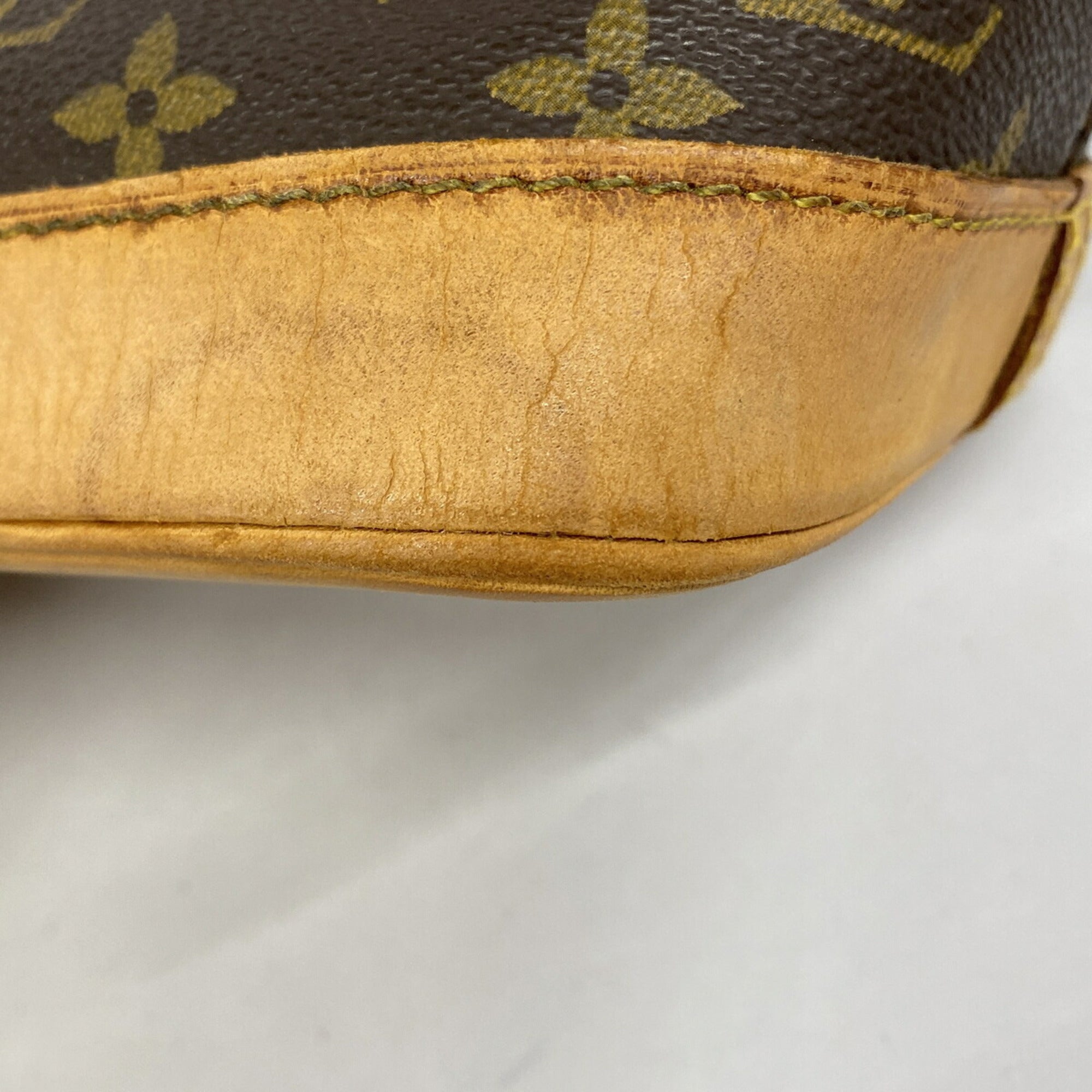 Louis Vuitton Brown Handbag (Pre-Owned)