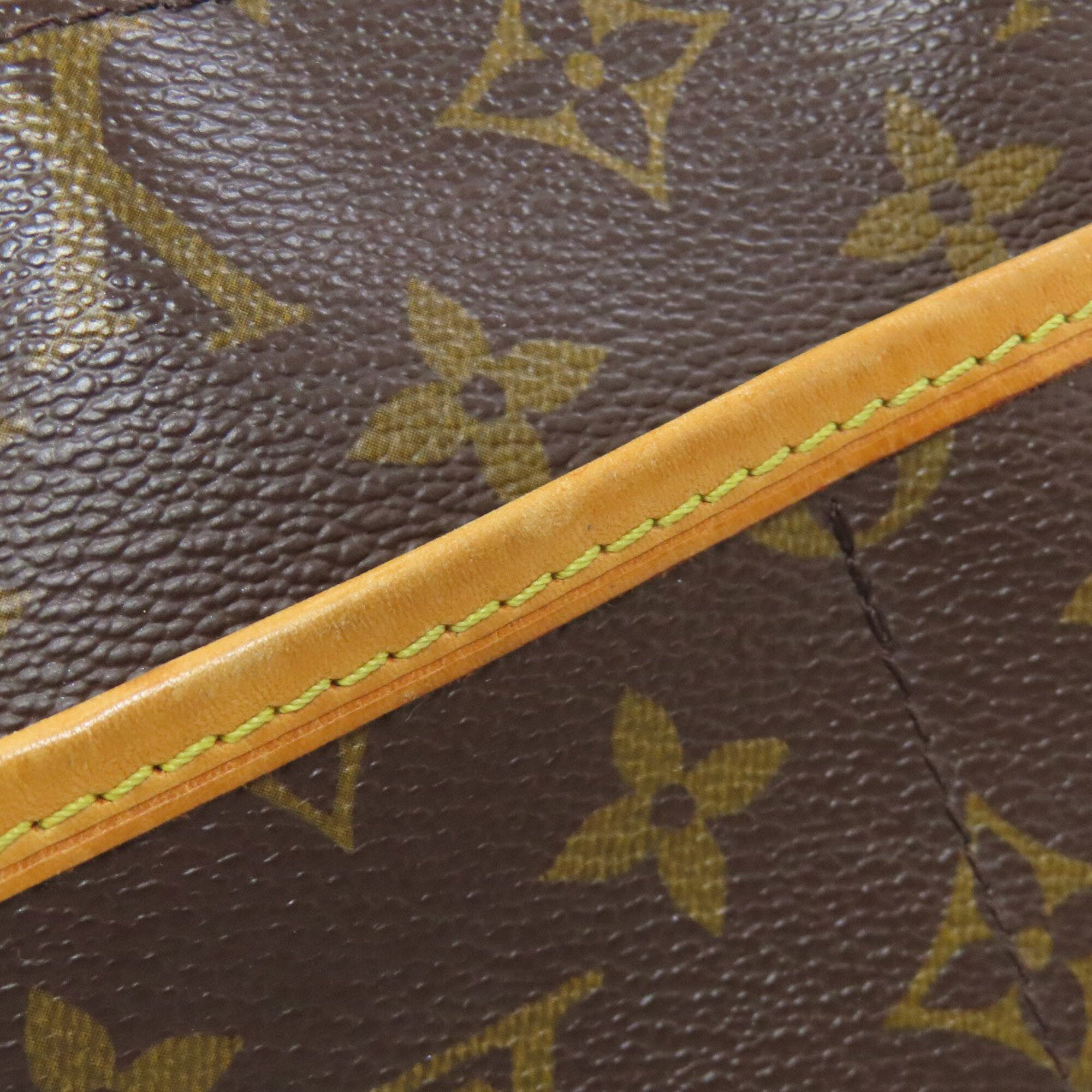Louis Vuitton Brown Monogram Monogram Shoulder Bag (Pre-Owned)