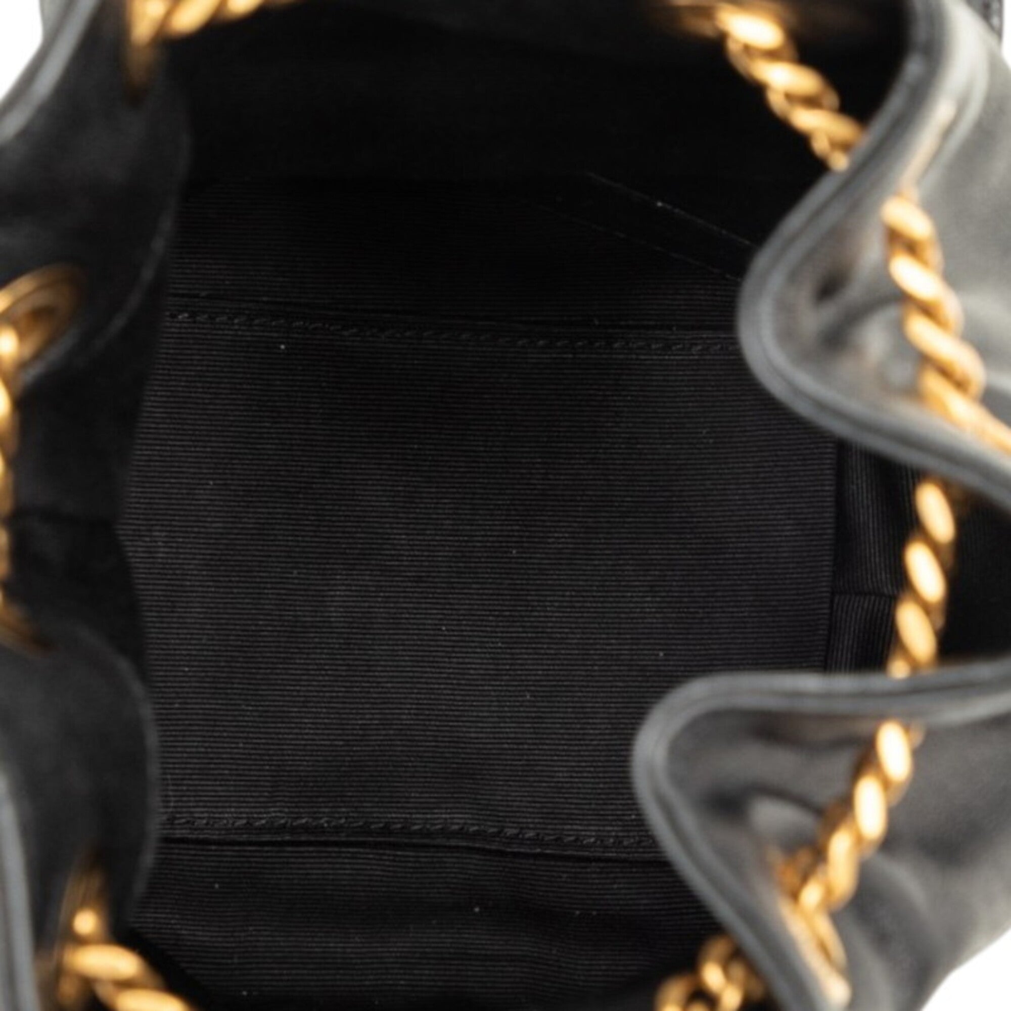 Saint Laurent Black Leather Shoulder Bag (Pre-Owned)