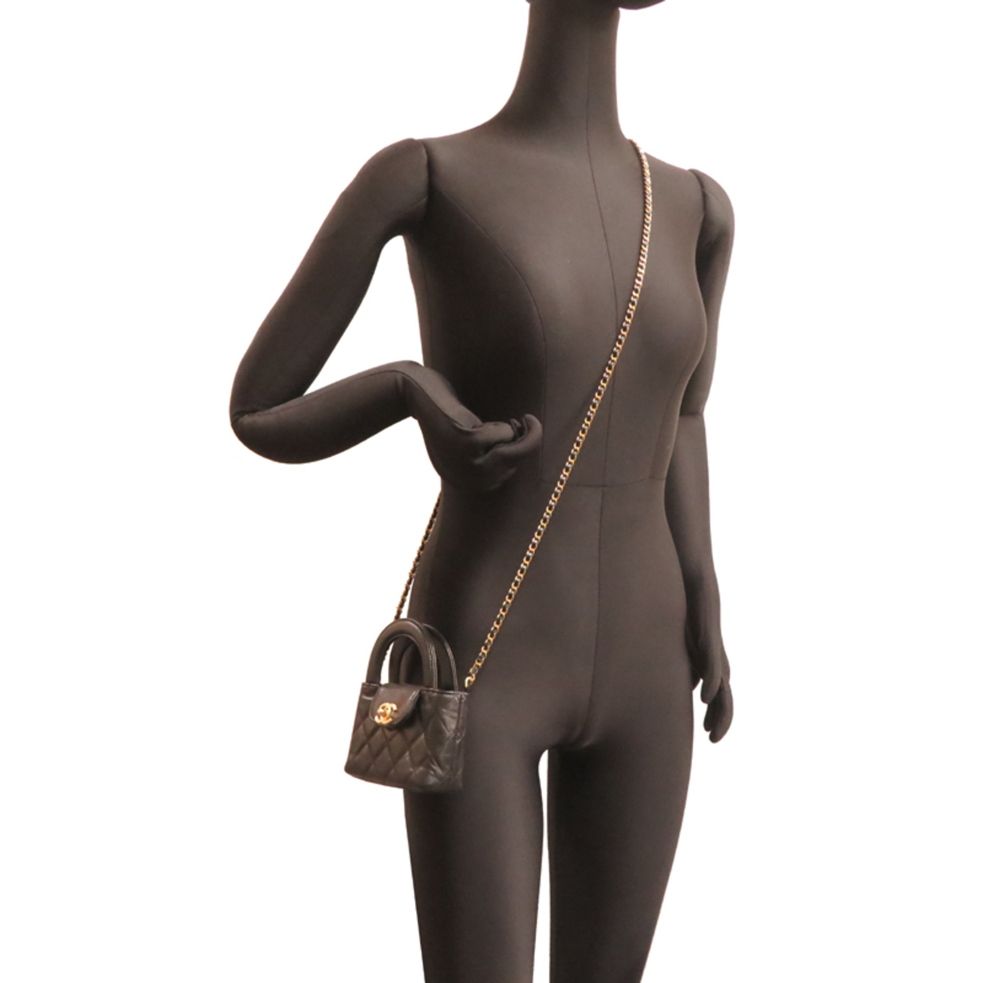 Chanel Black Leather Shoulder Bag (Pre-Owned)