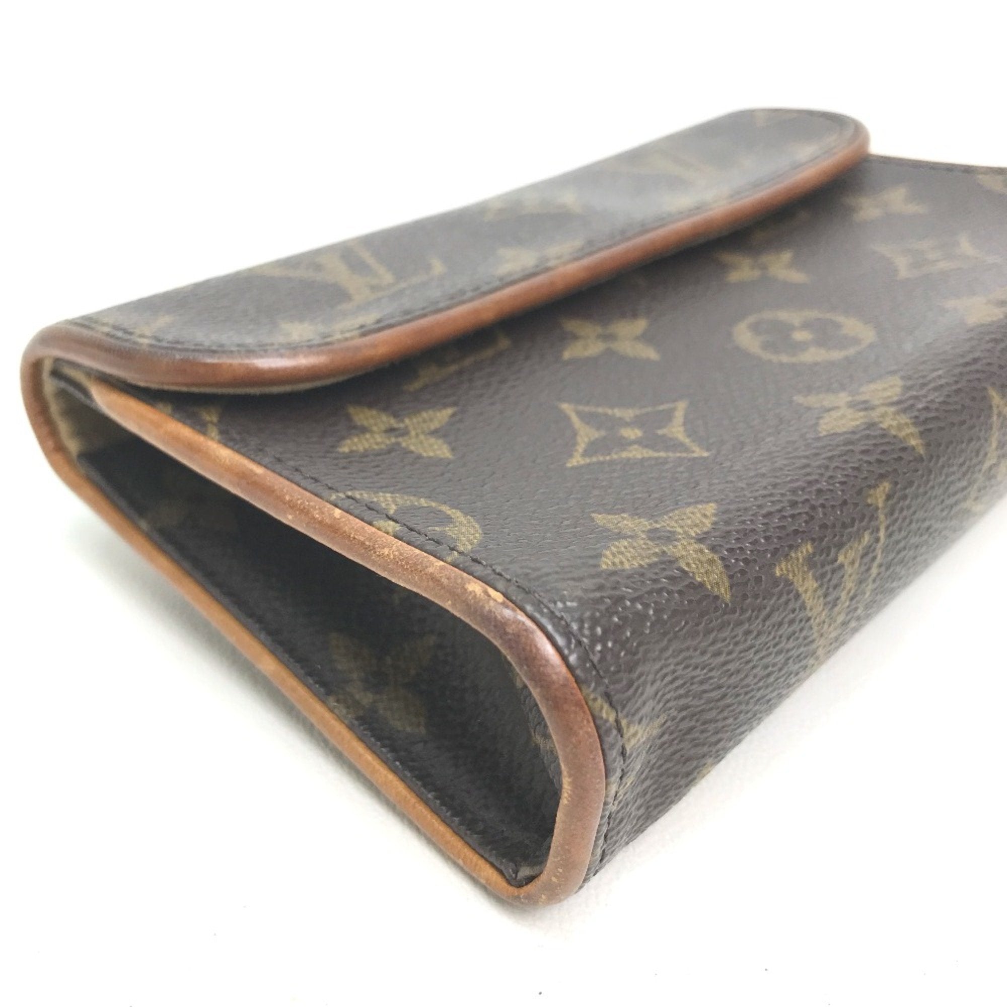 Louis Vuitton Brown Other Other (Pre-Owned)