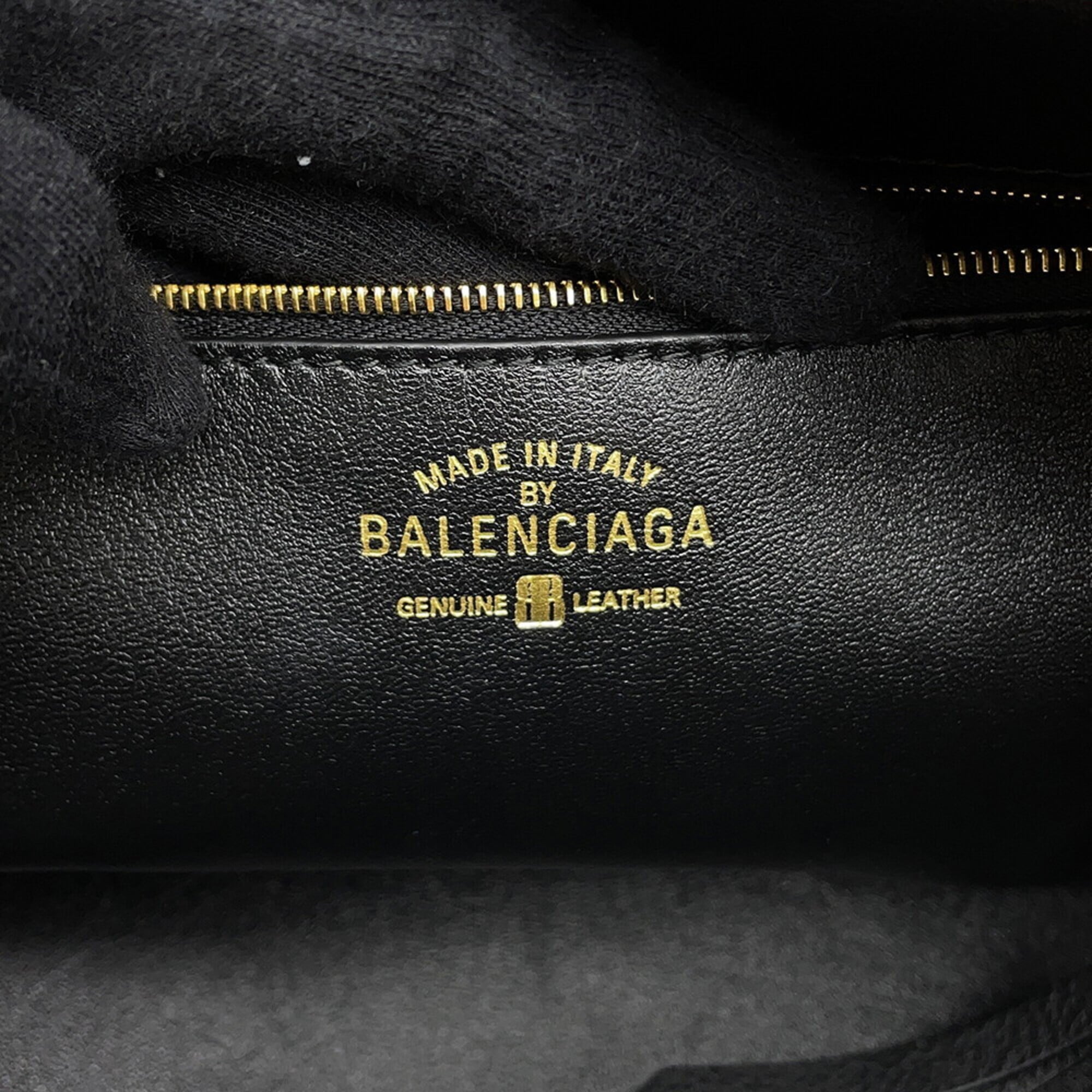Balenciaga Black Leather Handbag Shoulder Bag (Pre-Owned)