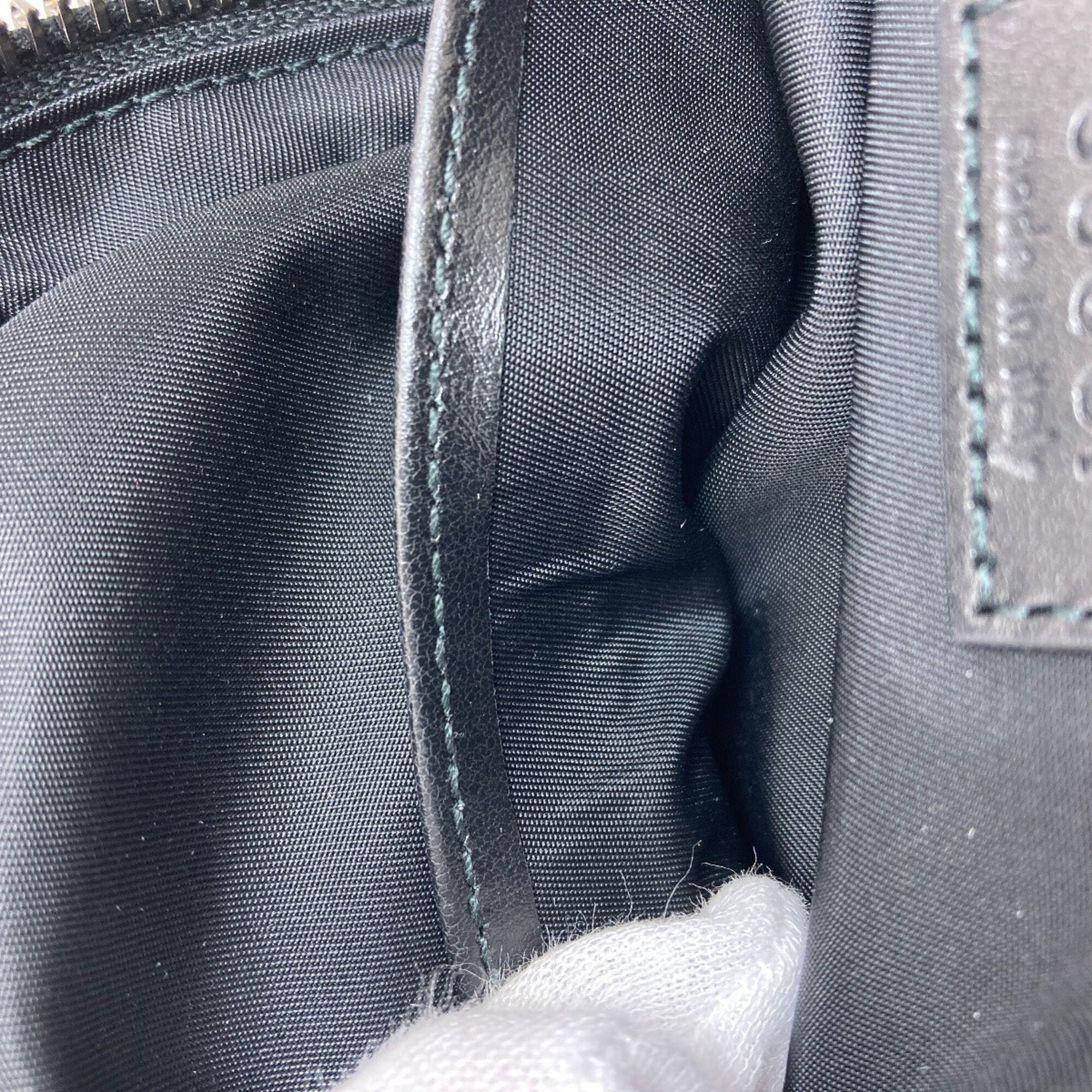 Gucci Black Nylon Shoulder Bag (Pre-Owned)