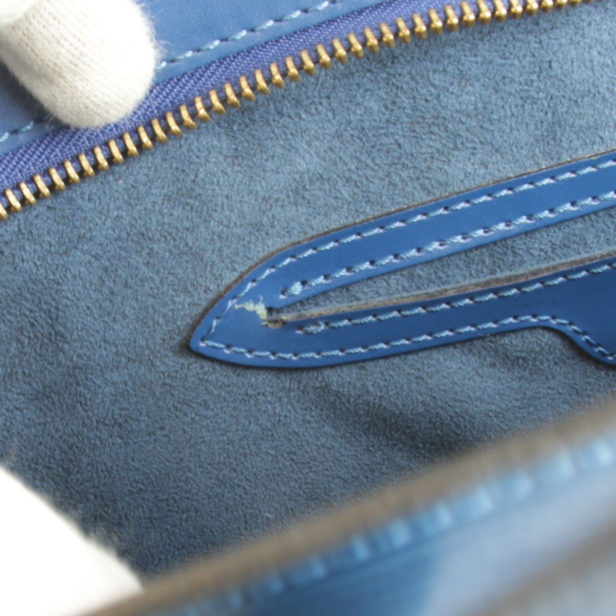 Louis Vuitton Blue Epi Leather Handbag (Pre-Owned)