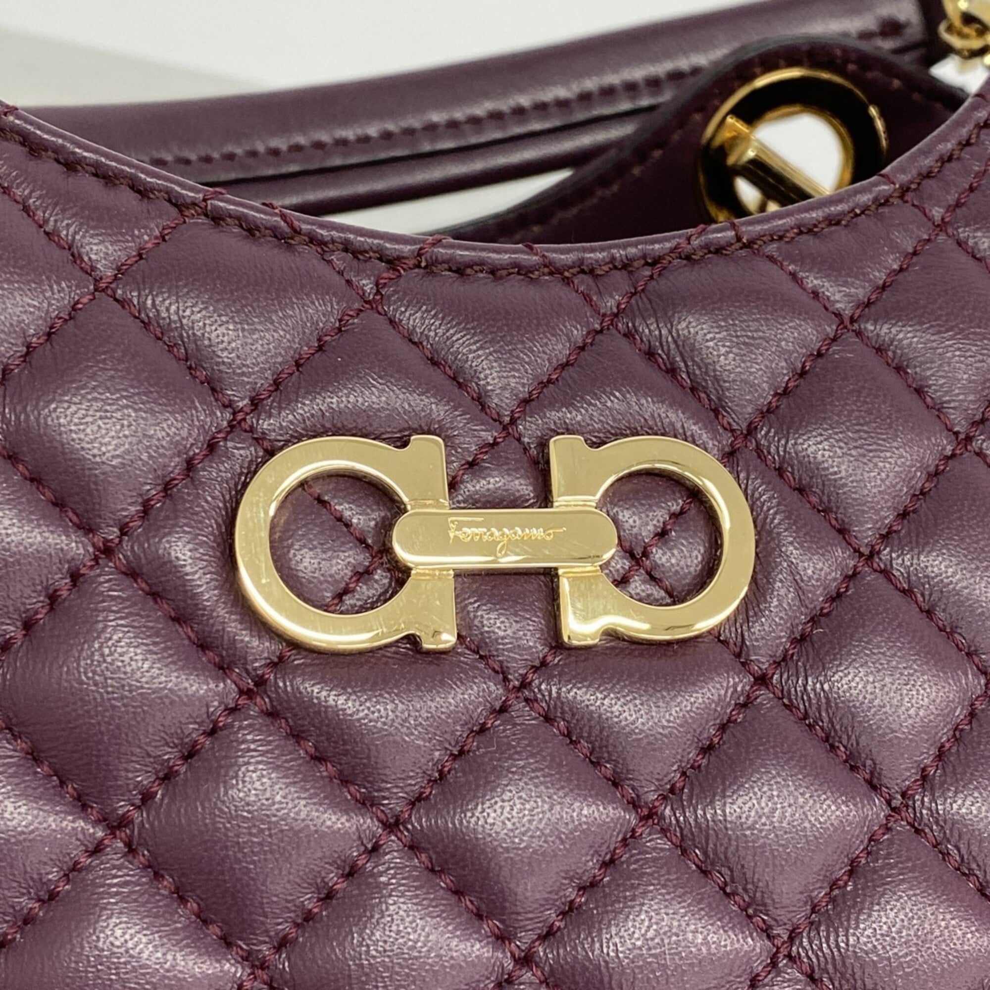 Salvatore Ferragamo Purple Leather Handbag (Pre-Owned)