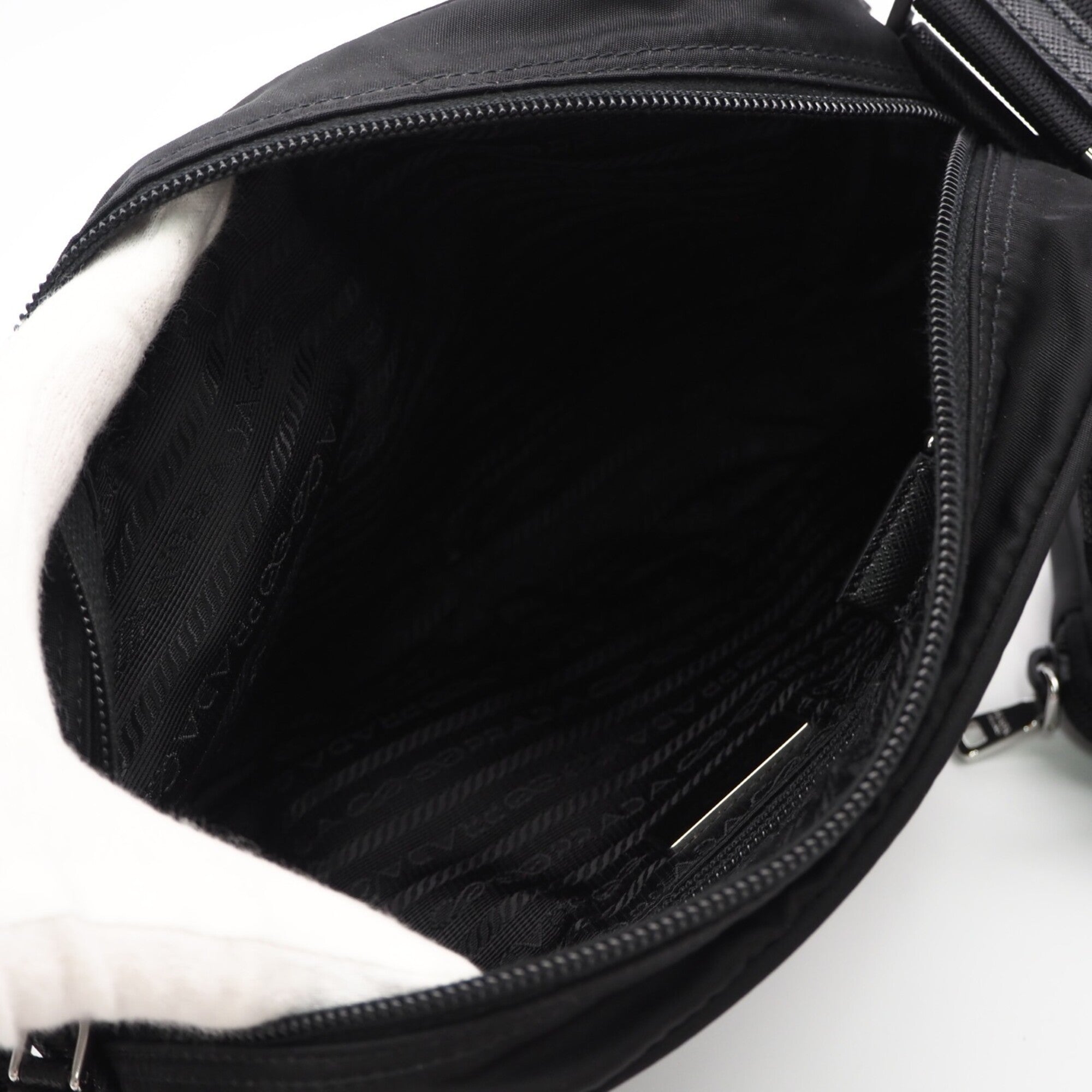 Prada Black Nylon Shoulder Bag (Pre-Owned)