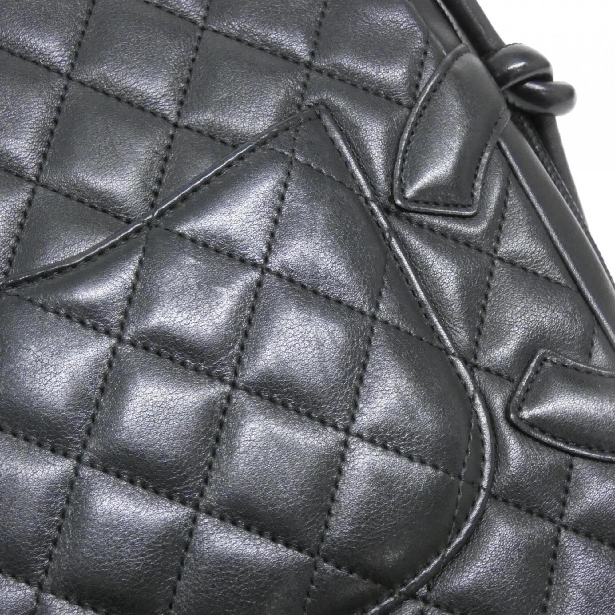 Chanel Black Leather Shoulder Bag (Pre-Owned)