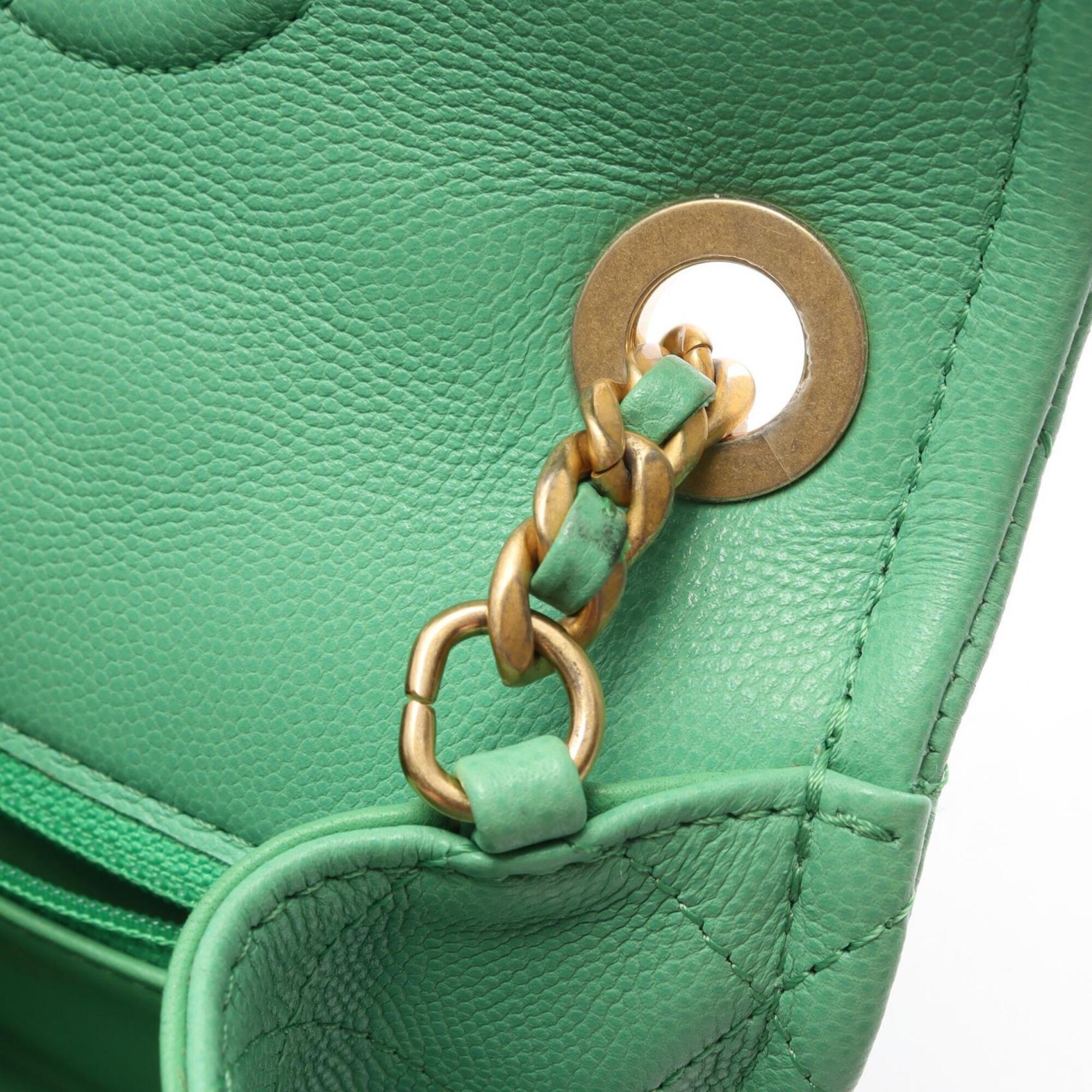 Chanel Green Grained Calfskin Handbag Shoulder Bag (Pre-Owned)