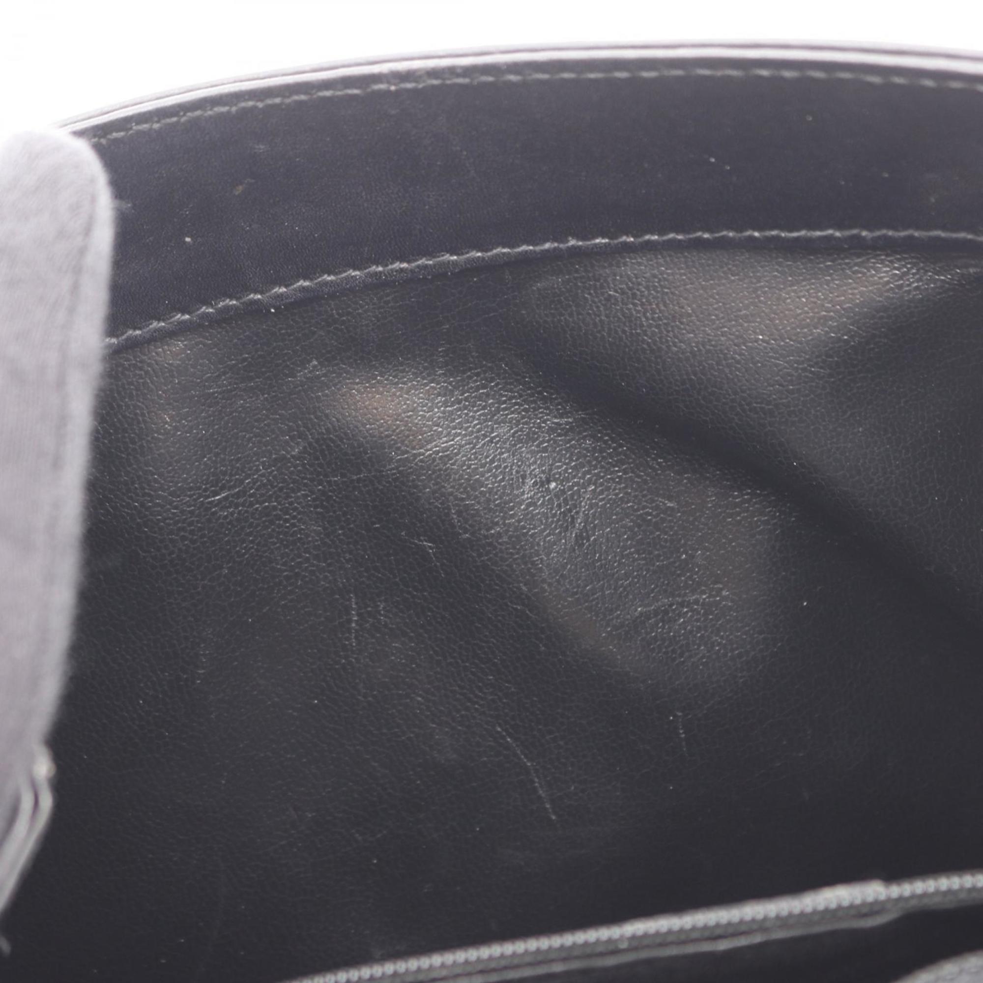 Salvatore Ferragamo Black Leather Handbag (Pre-Owned)