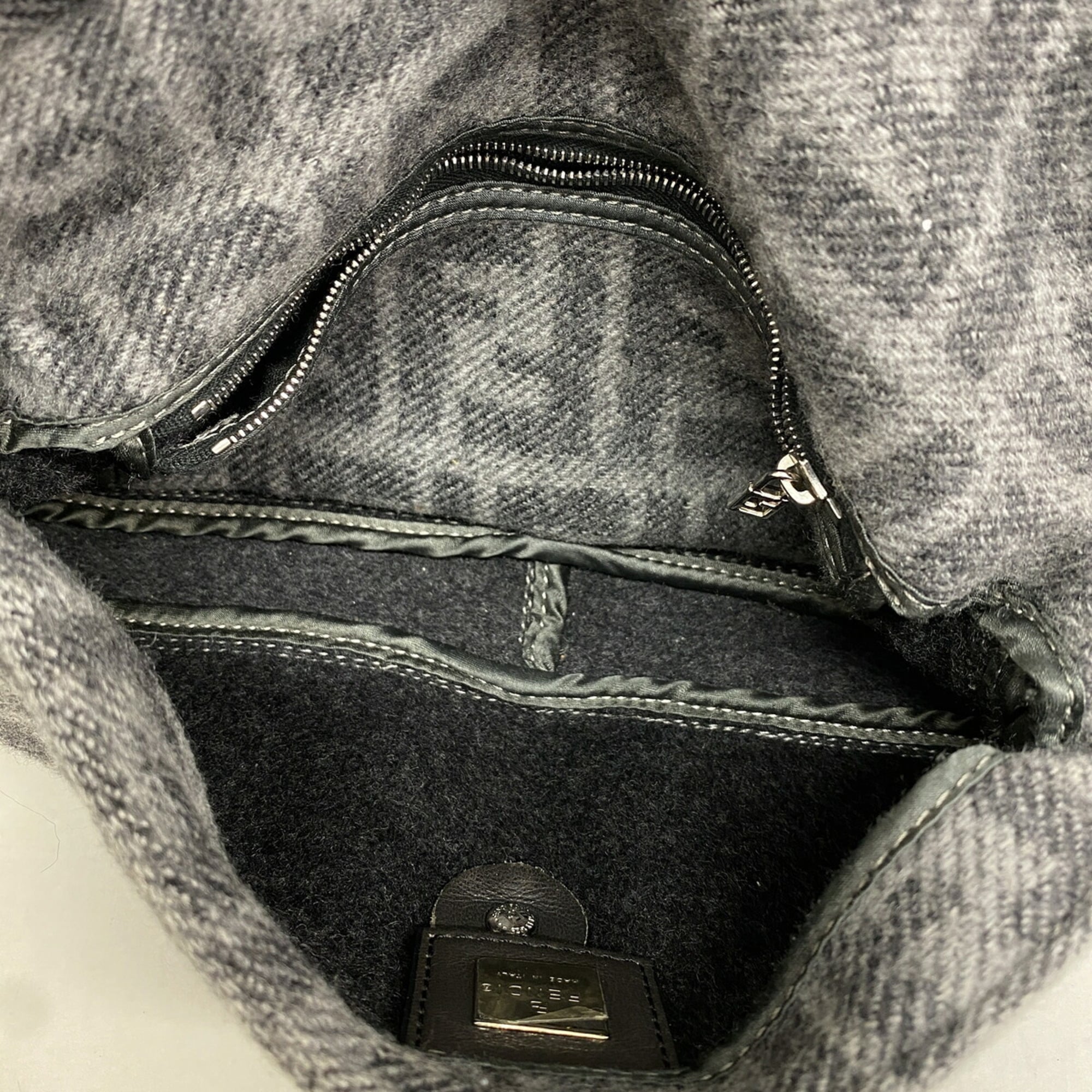 Fendi Gray Wool Handbag (Pre-Owned)