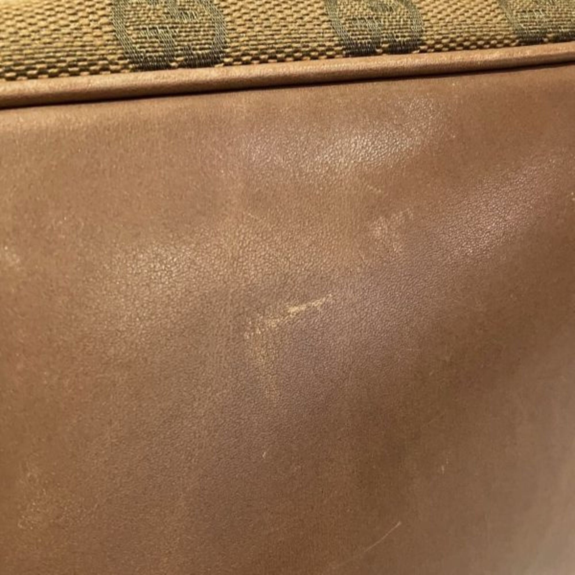 Gucci Brown Gg Canvas Handbag Shoulder Bag (Pre-Owned)