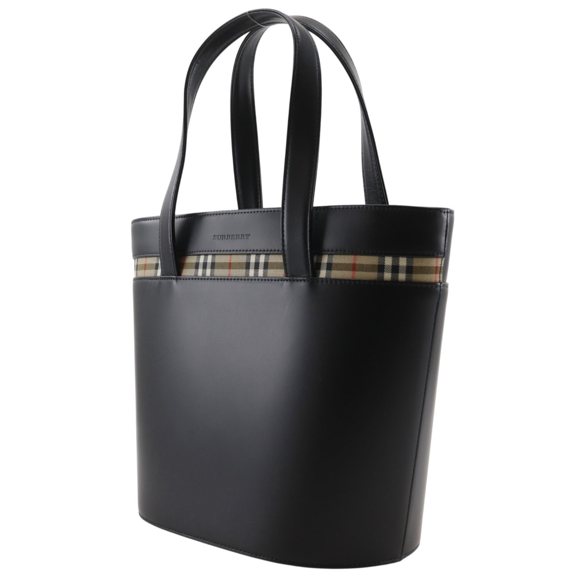 Burberry Black Leather Handbag (Pre-Owned)