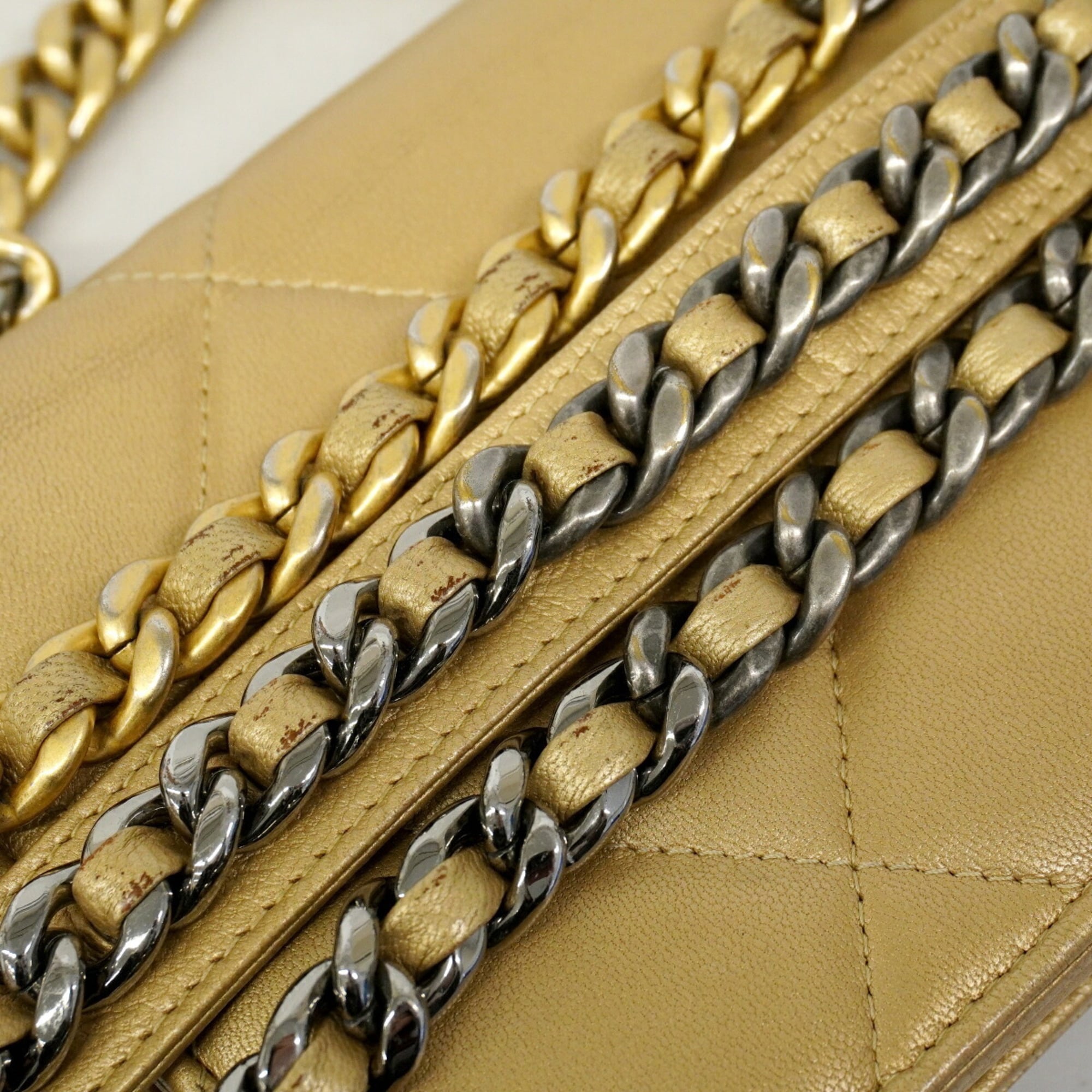 Chanel Brown Leather Chain/Shoulder Wallet (Pre-Owned)
