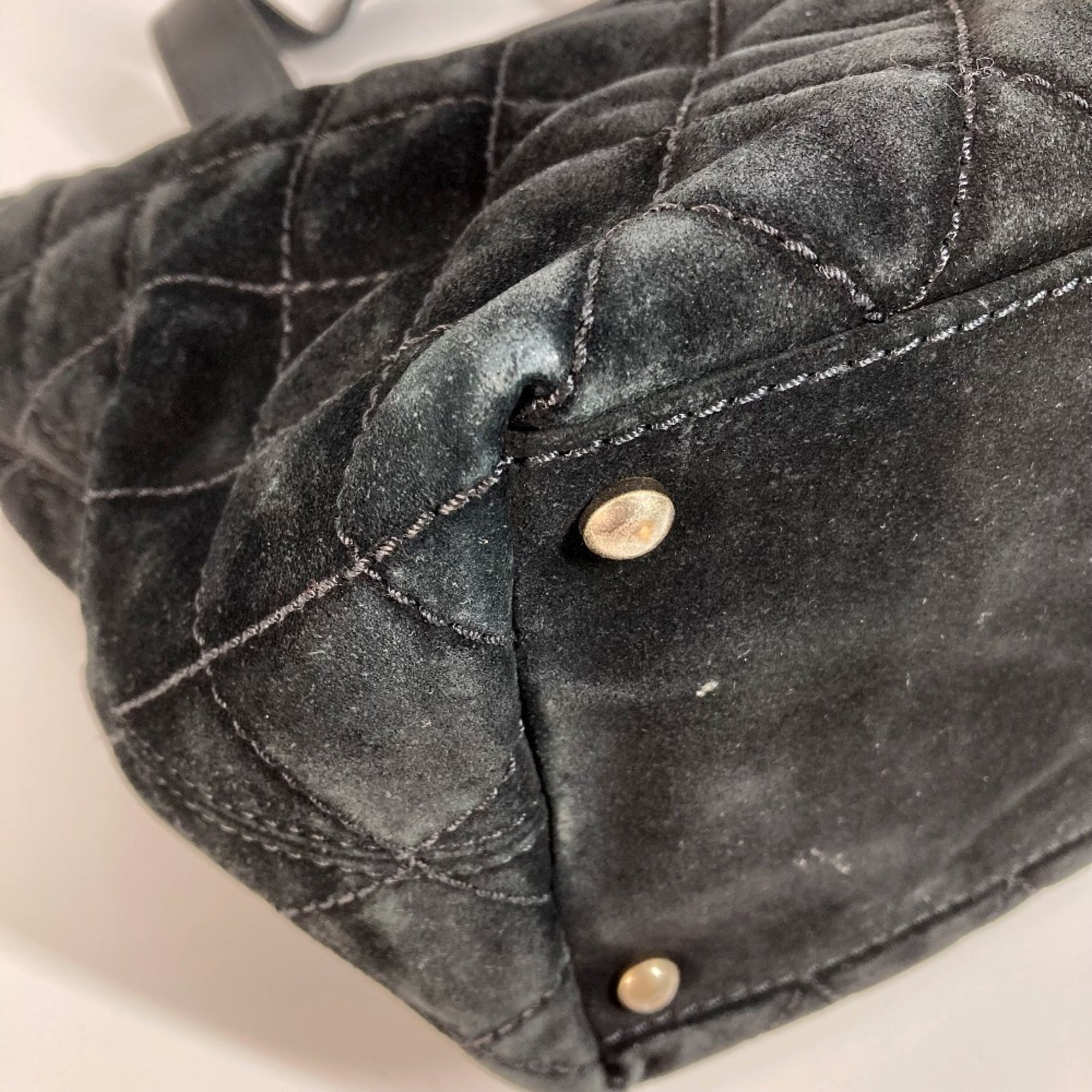 Chanel Black Suede Shoulder Bag Tote Bag (Pre-Owned)