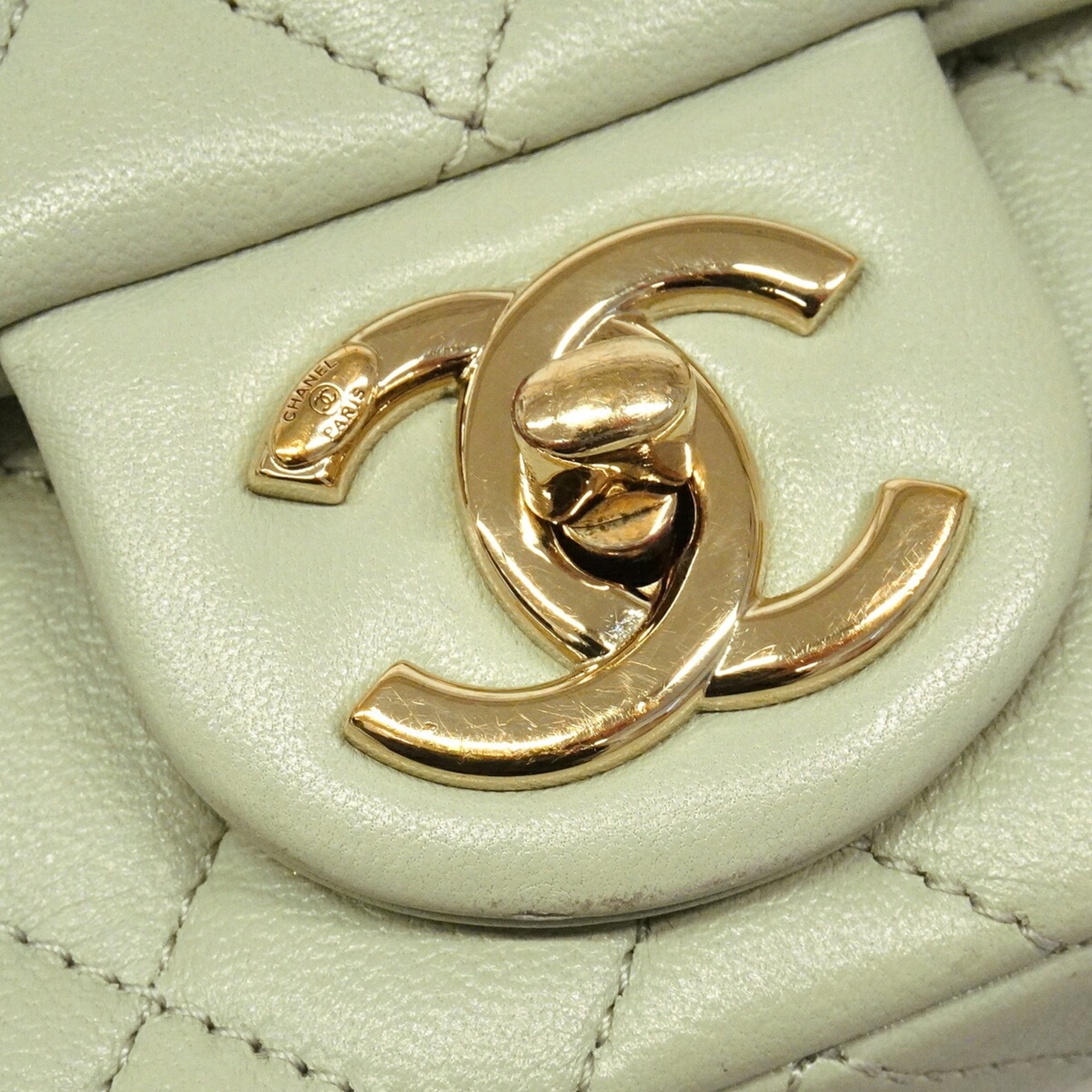 Chanel Green Leather Shoulder Bag (Pre-Owned)
