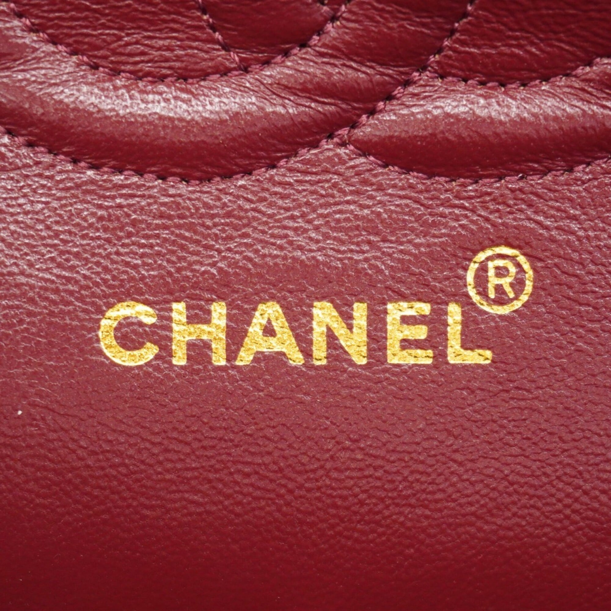 Chanel Black Leather Shoulder Bag (Pre-Owned)