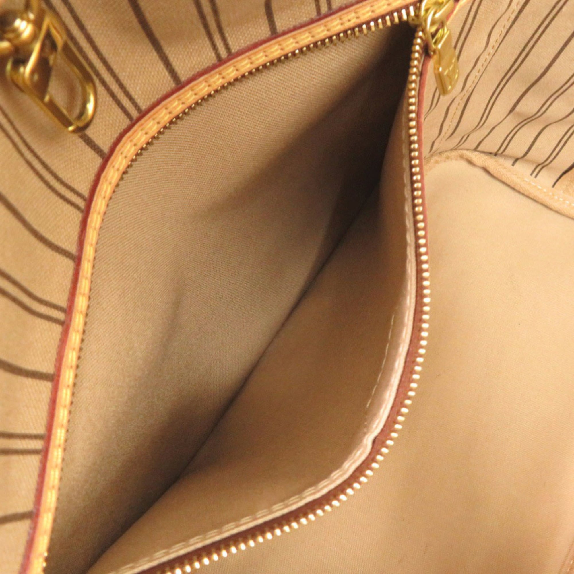 Louis Vuitton Brown Monogram Monogram Handbag Tote Bag (Pre-Owned)