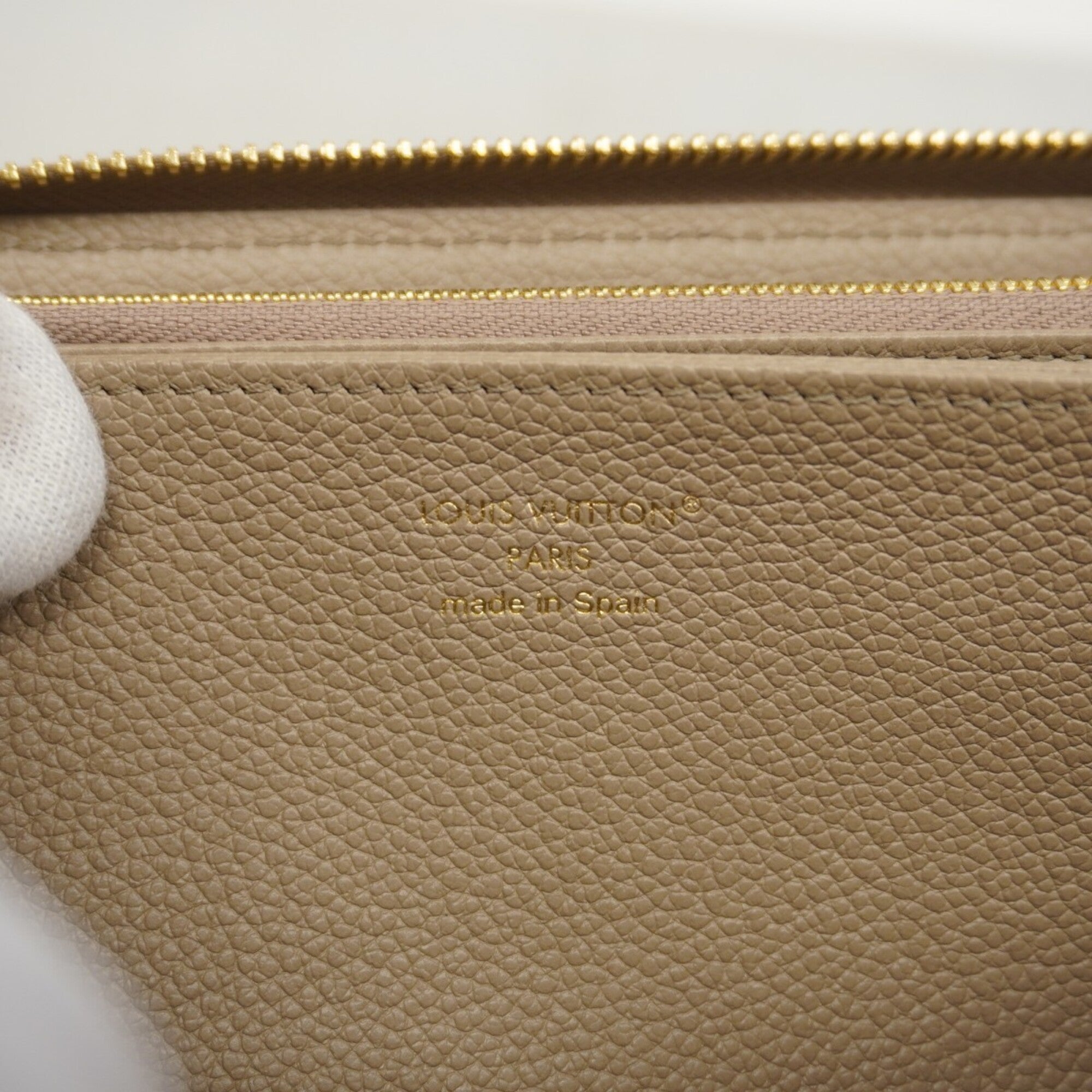 Louis Vuitton Cream Tourterelle Long Wallet (Bi-Fold) (Pre-Owned)