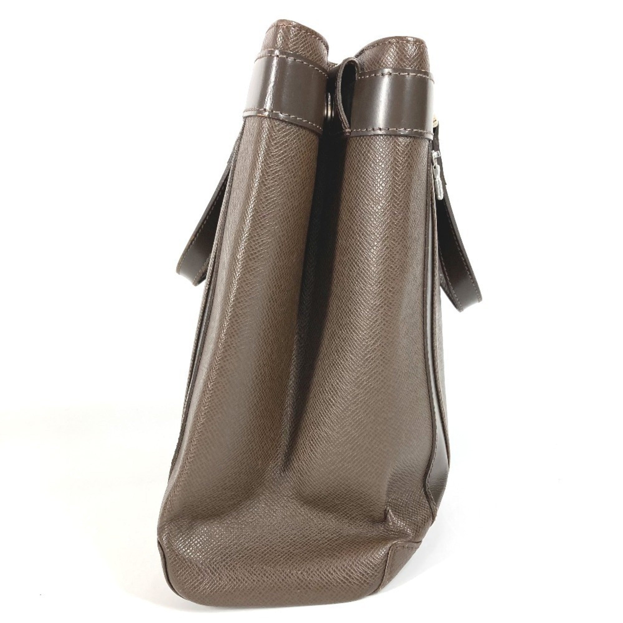 Louis Vuitton Brown Grizzly Taiga Leather Handbag Tote Bag (Pre-Owned)