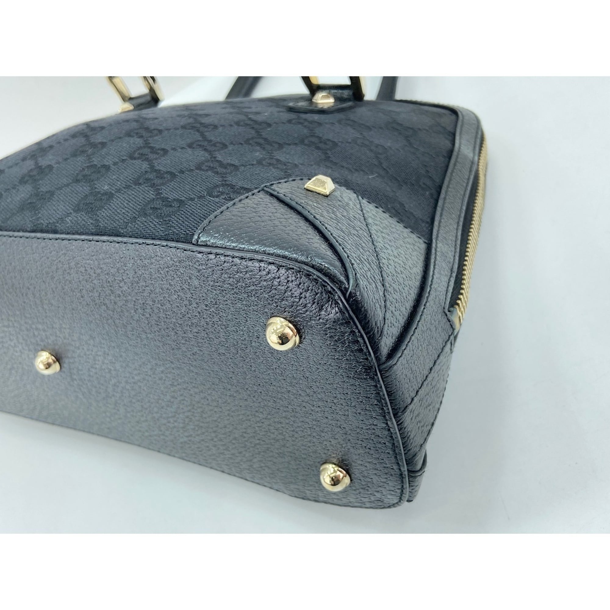 Gucci Black Handbag (Pre-Owned)