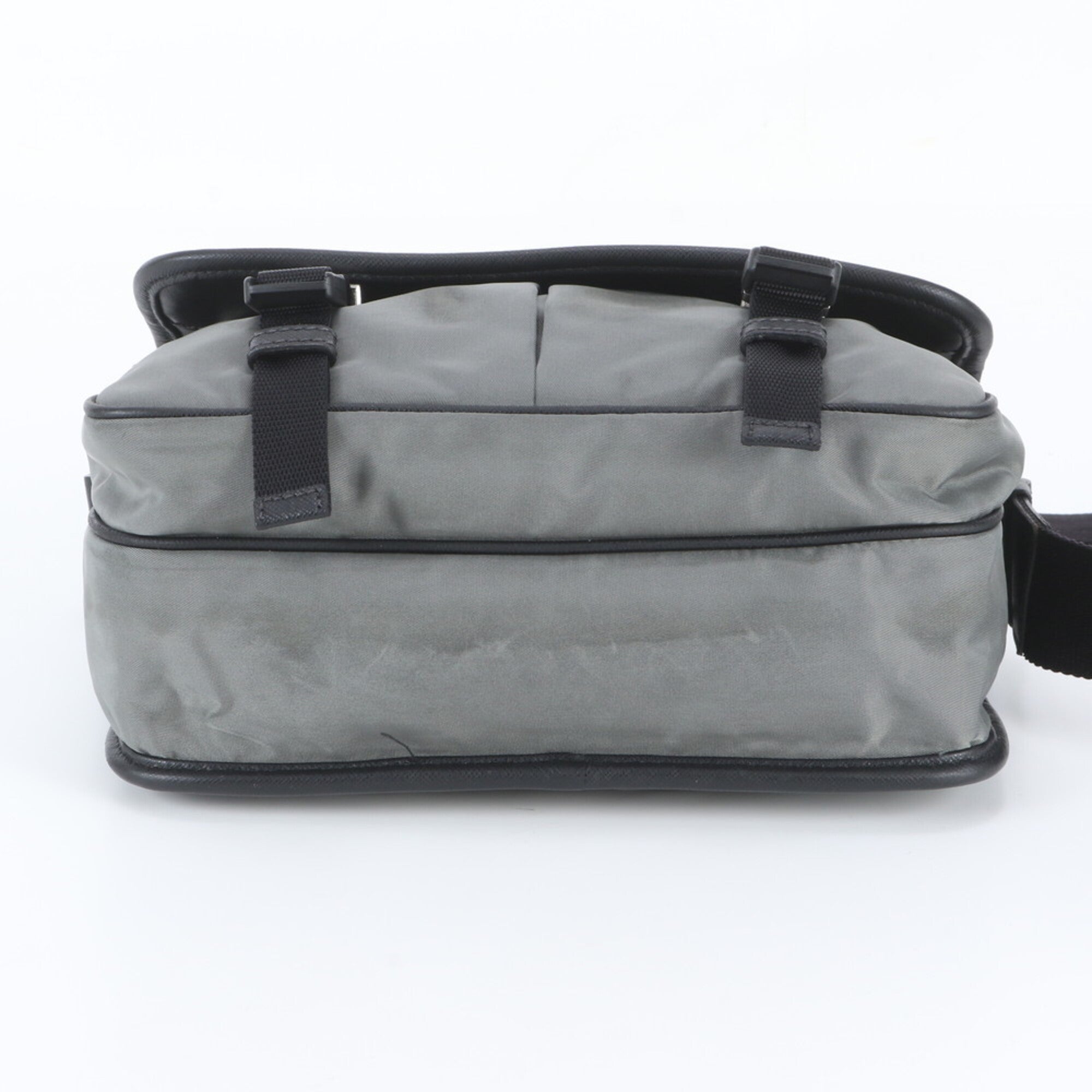 Prada Black Gray Leather Nylon Messenger Bag Shoulder Bag (Pre-Owned)