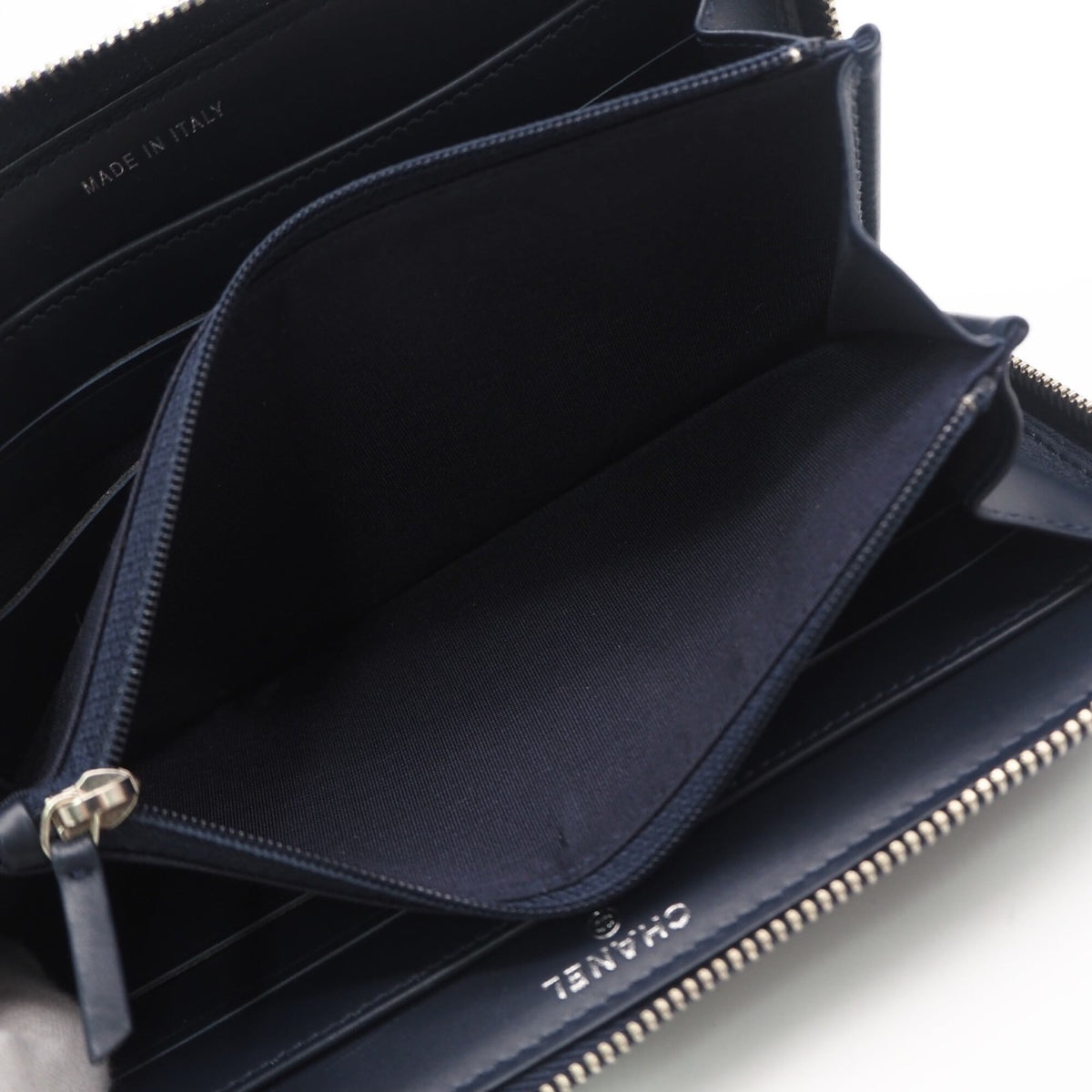 Chanel Camellia Navy Leather Long Wallet (Bi-Fold) (Pre-Owned)