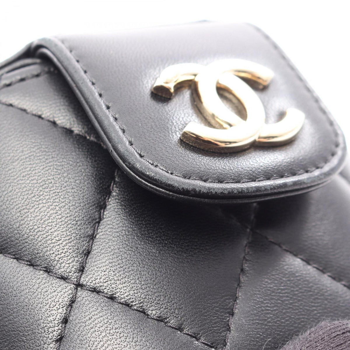 Chanel Black Leather Handbag Shoulder Bag (Pre-Owned)