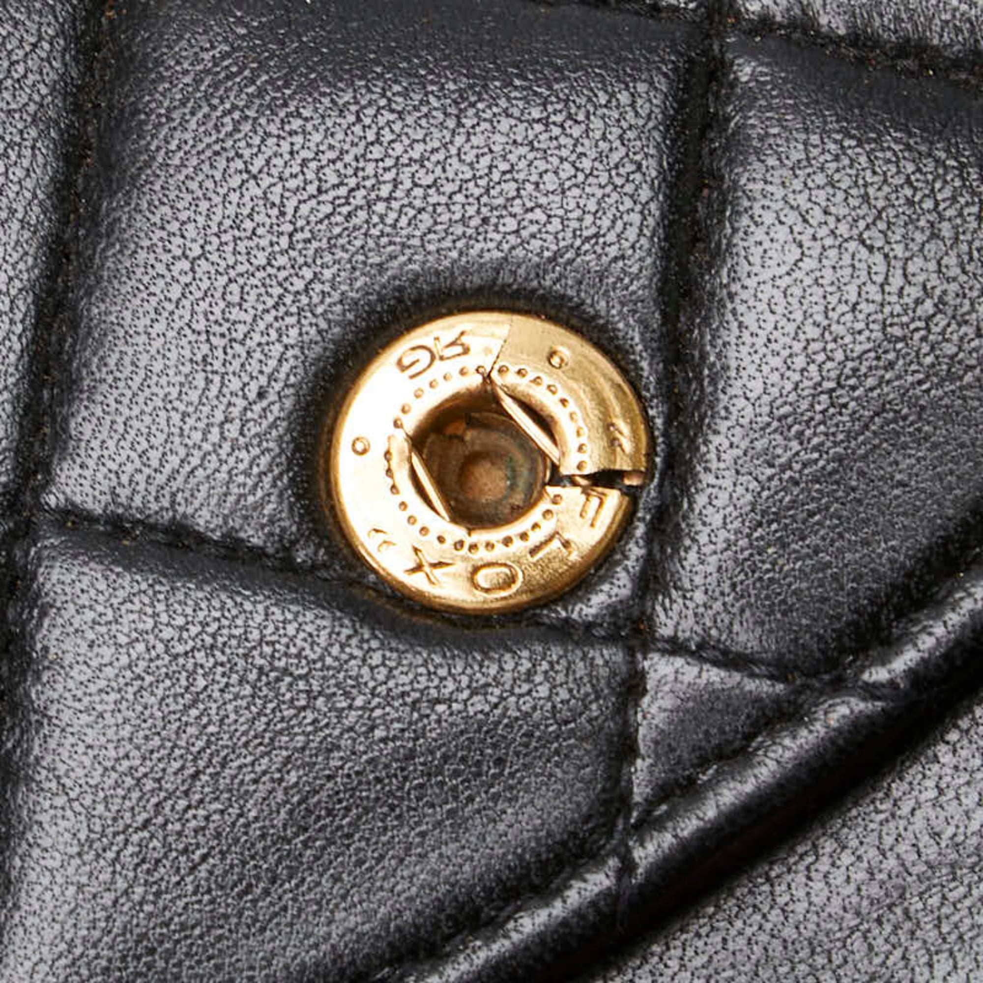 Chanel Black Leather Shoulder Bag (Pre-Owned)