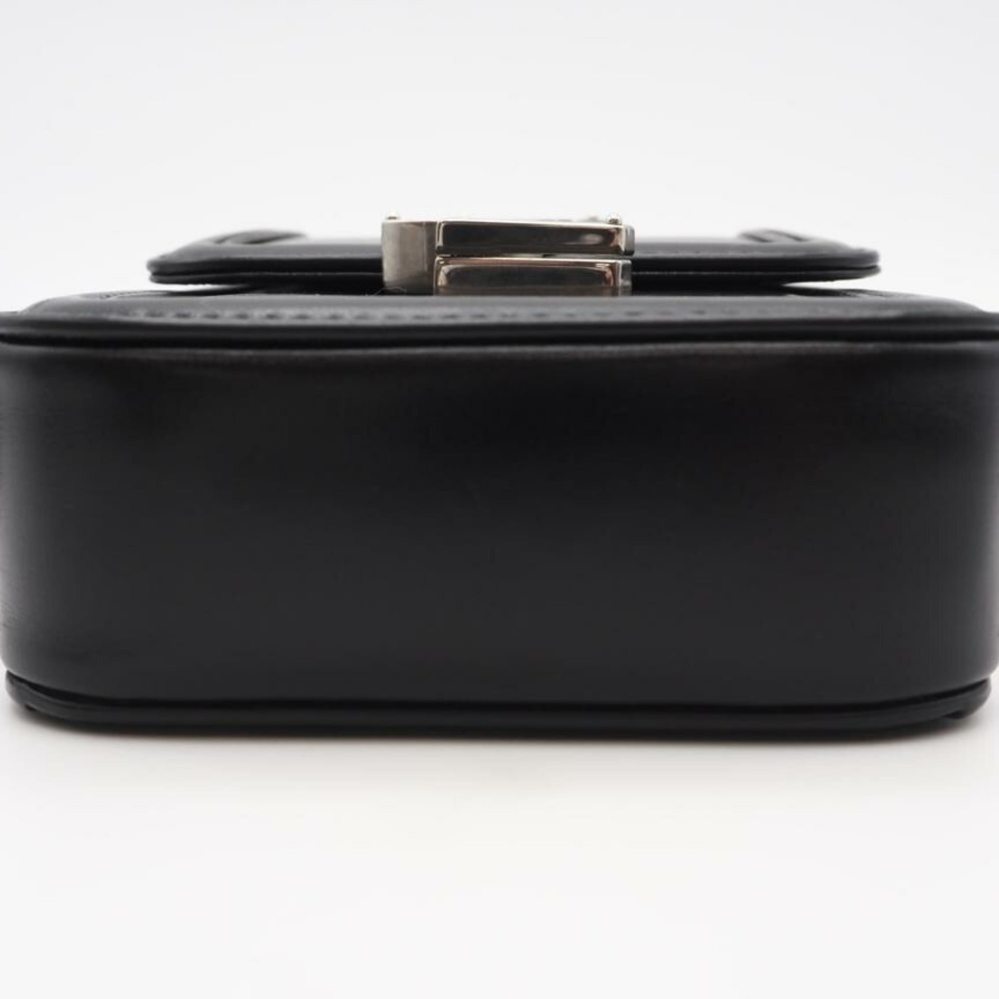 Yves Saint Laurent Black Leather Shoulder Bag (Pre-Owned)