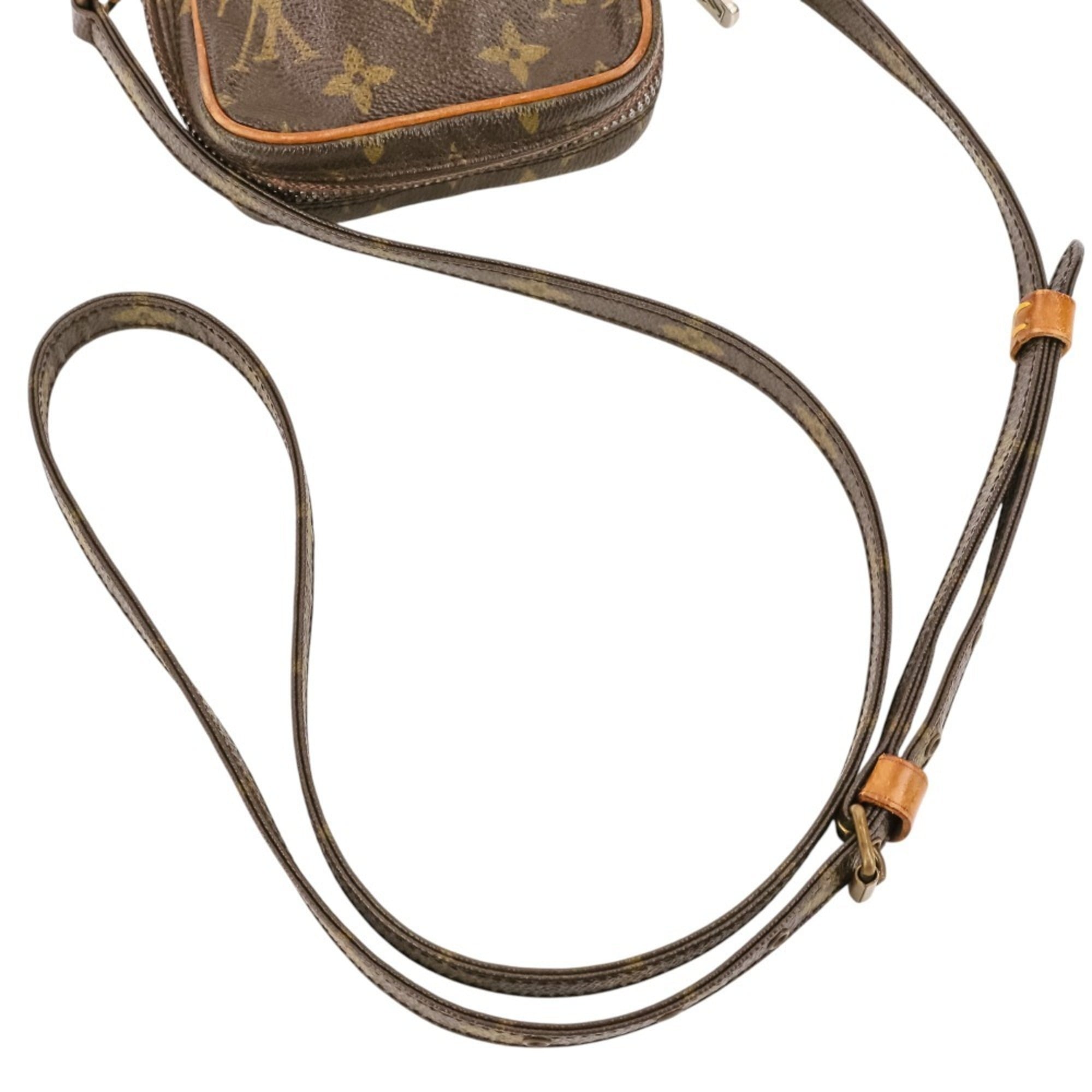 Louis Vuitton Brown Shoulder Bag (Pre-Owned)