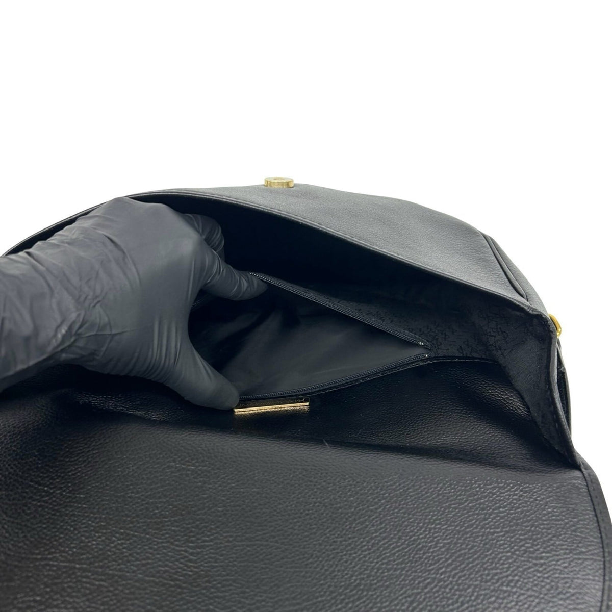 Yves Saint Laurent Black Leather Shoulder Bag (Pre-Owned)