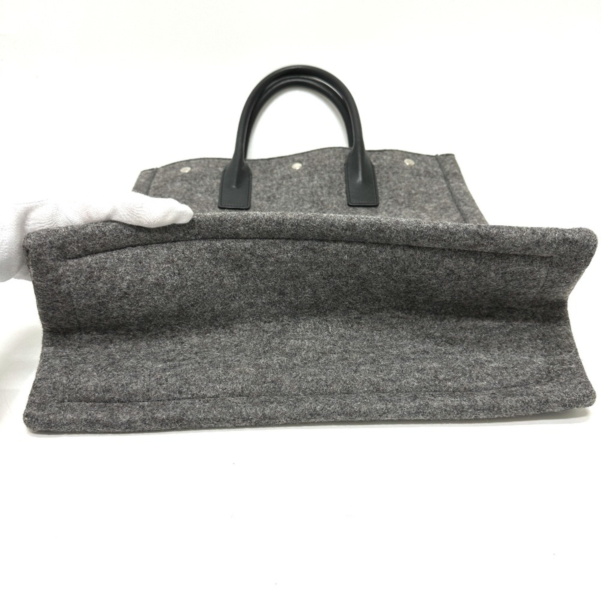 Saint Laurent Gray Other Tote Bag (Pre-Owned)