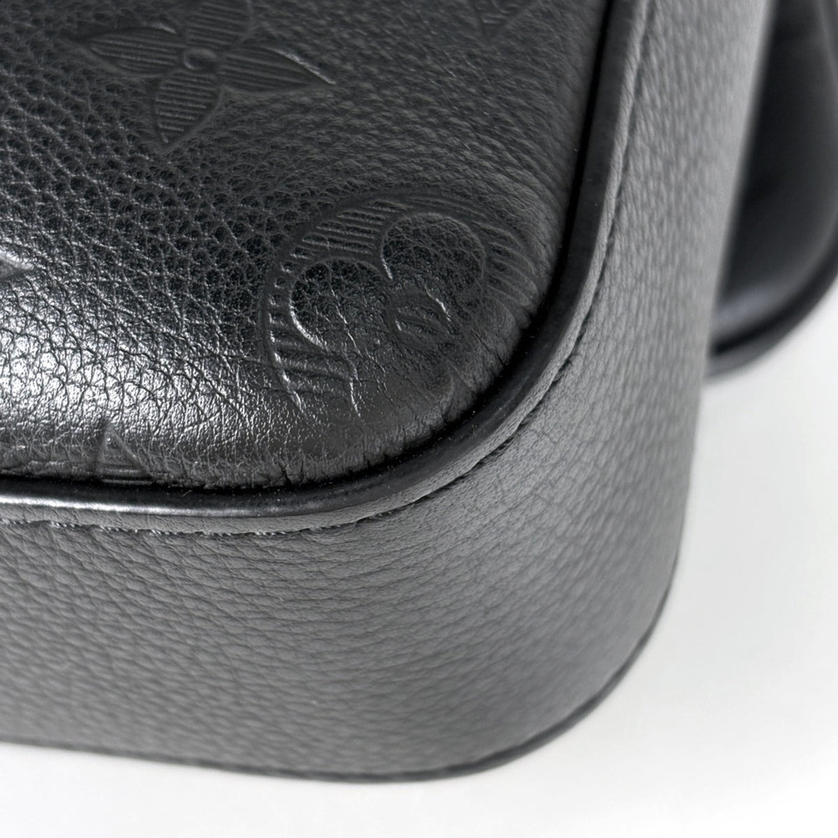 Louis Vuitton Black Noir Monogram Shadow Pouch Shoulder Bag (Pre-Owned)
