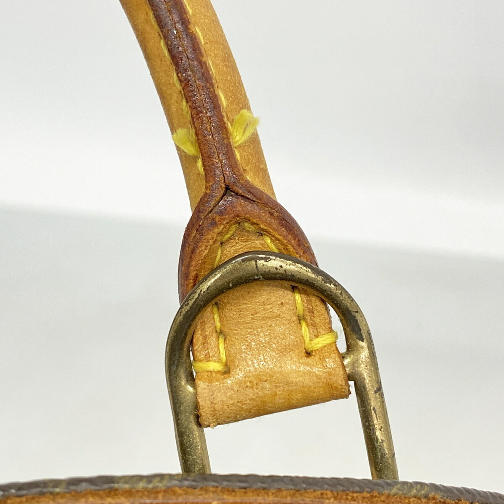Louis Vuitton Brown Handbag (Pre-Owned)