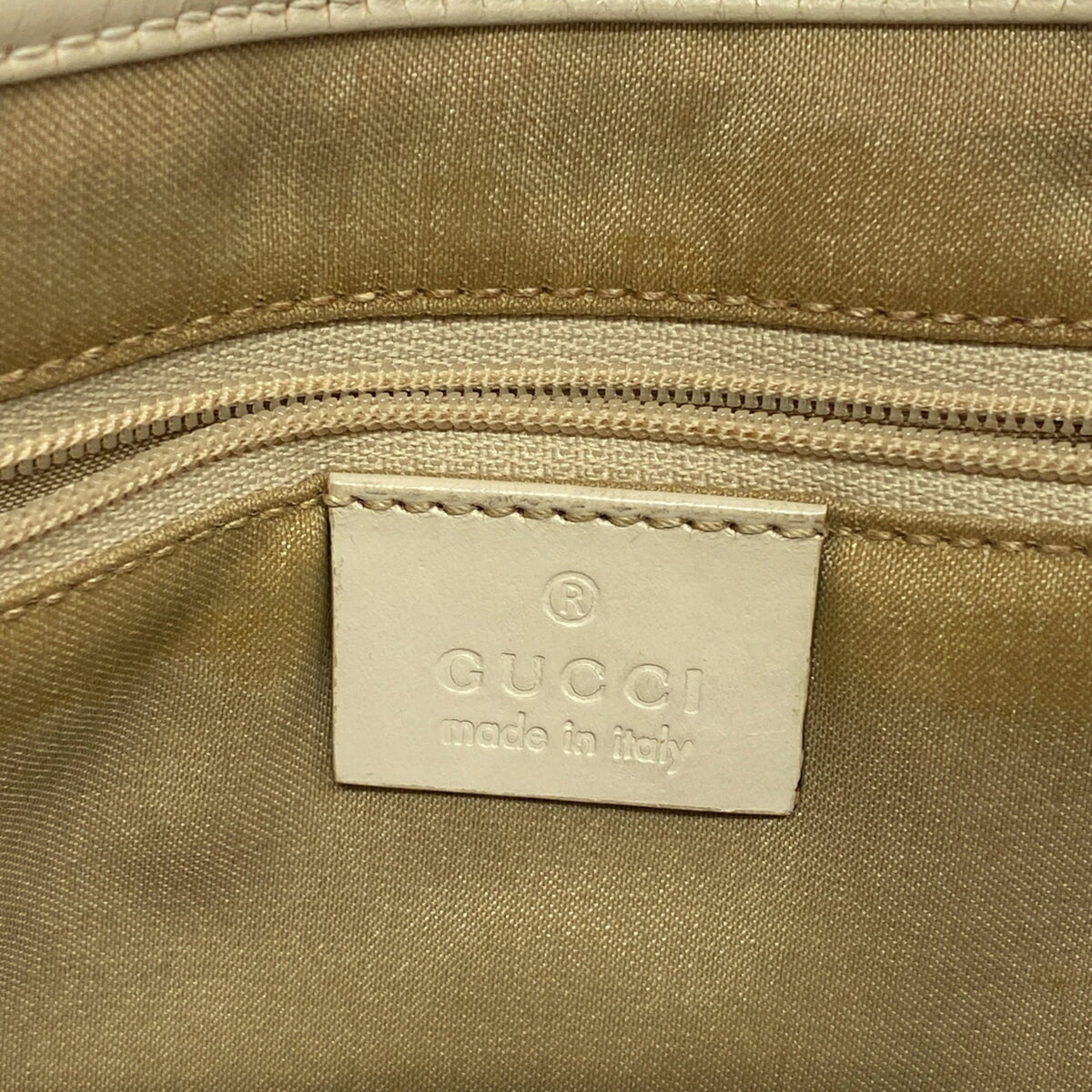 Gucci Gray Ivory Canvas Shoulder Bag (Pre-Owned)